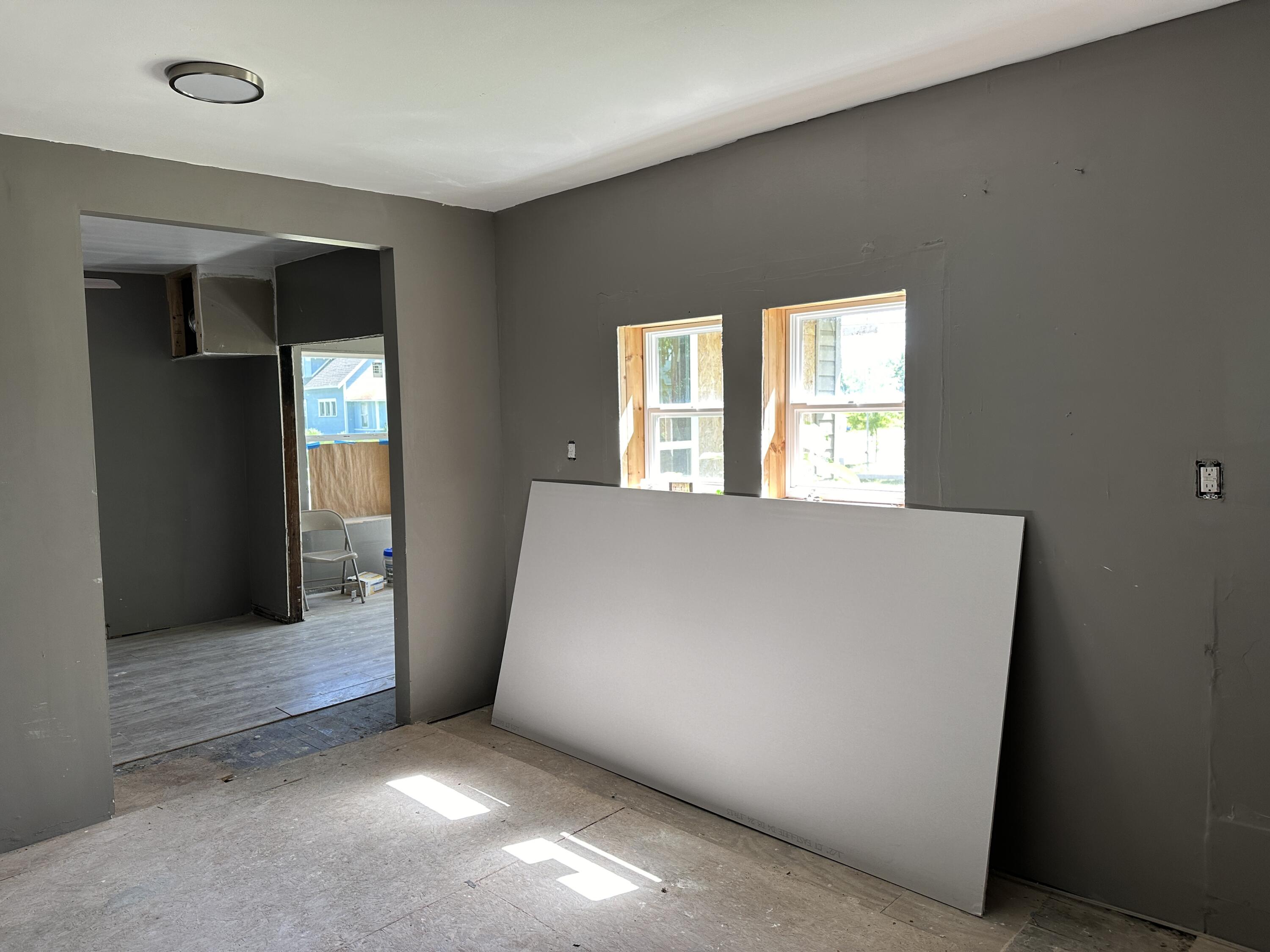 696 Highland Avenue Benton Harbor MI 49022