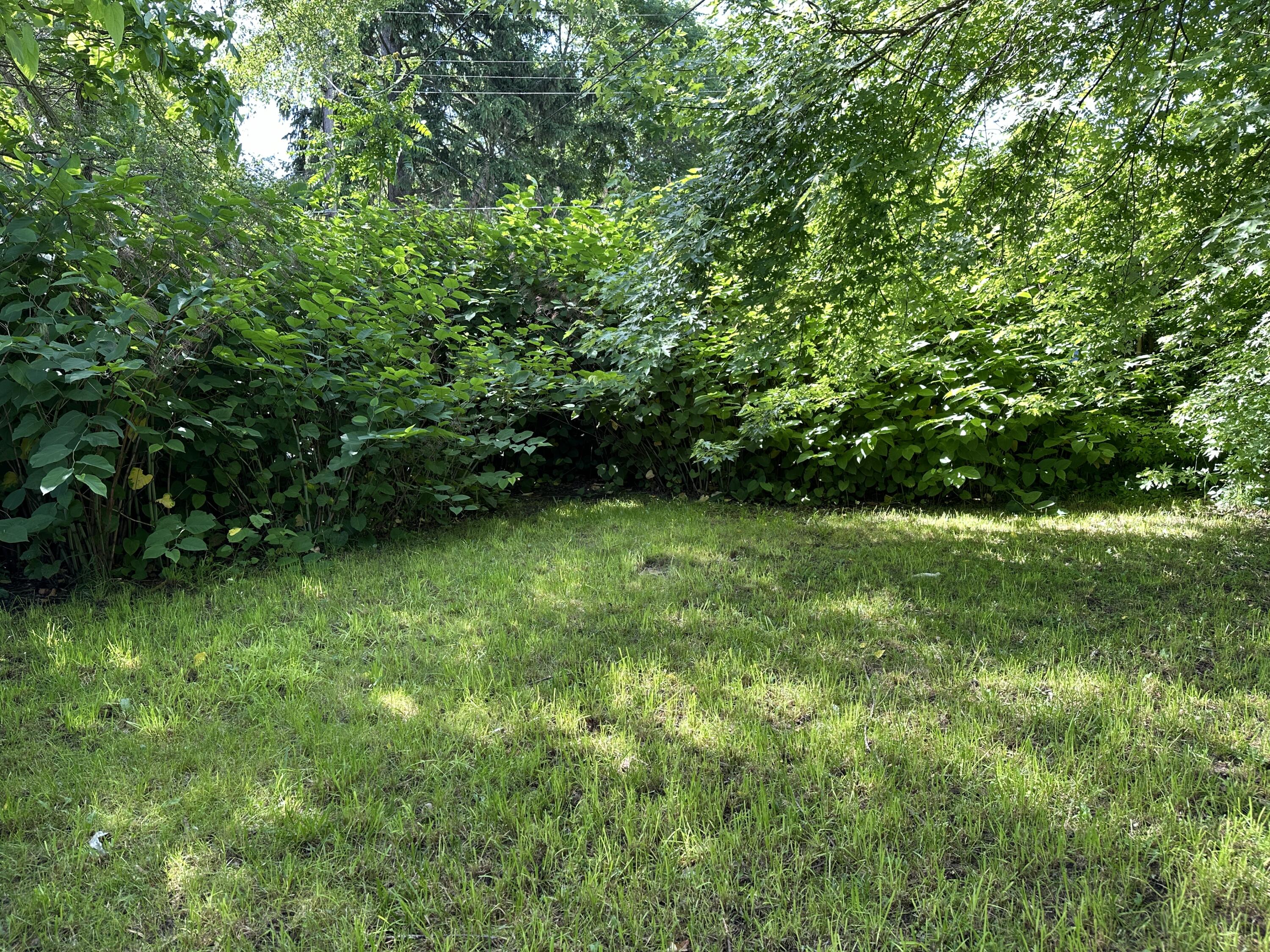 696 Highland Avenue Benton Harbor MI 49022