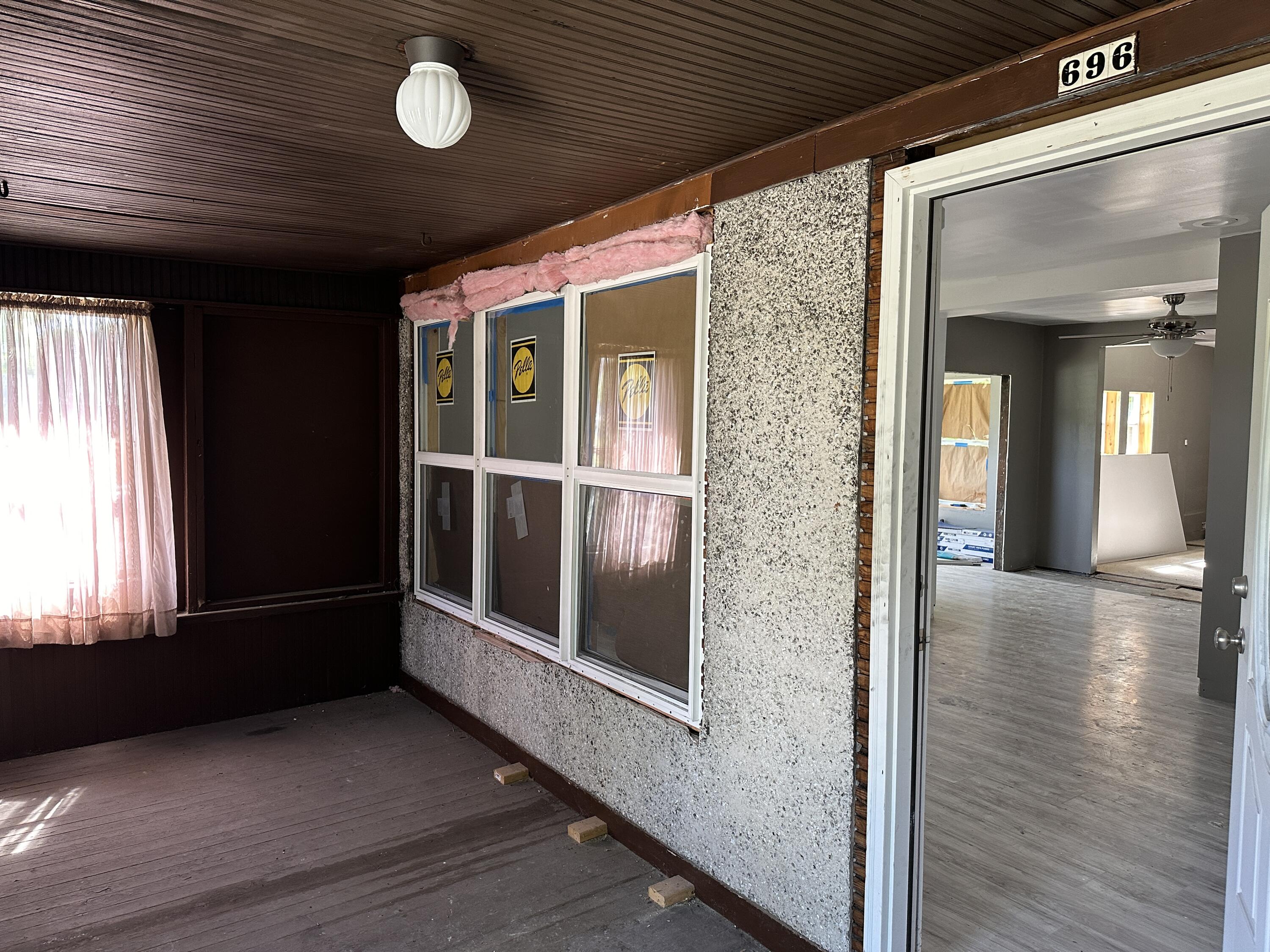 696 Highland Avenue Benton Harbor MI 49022