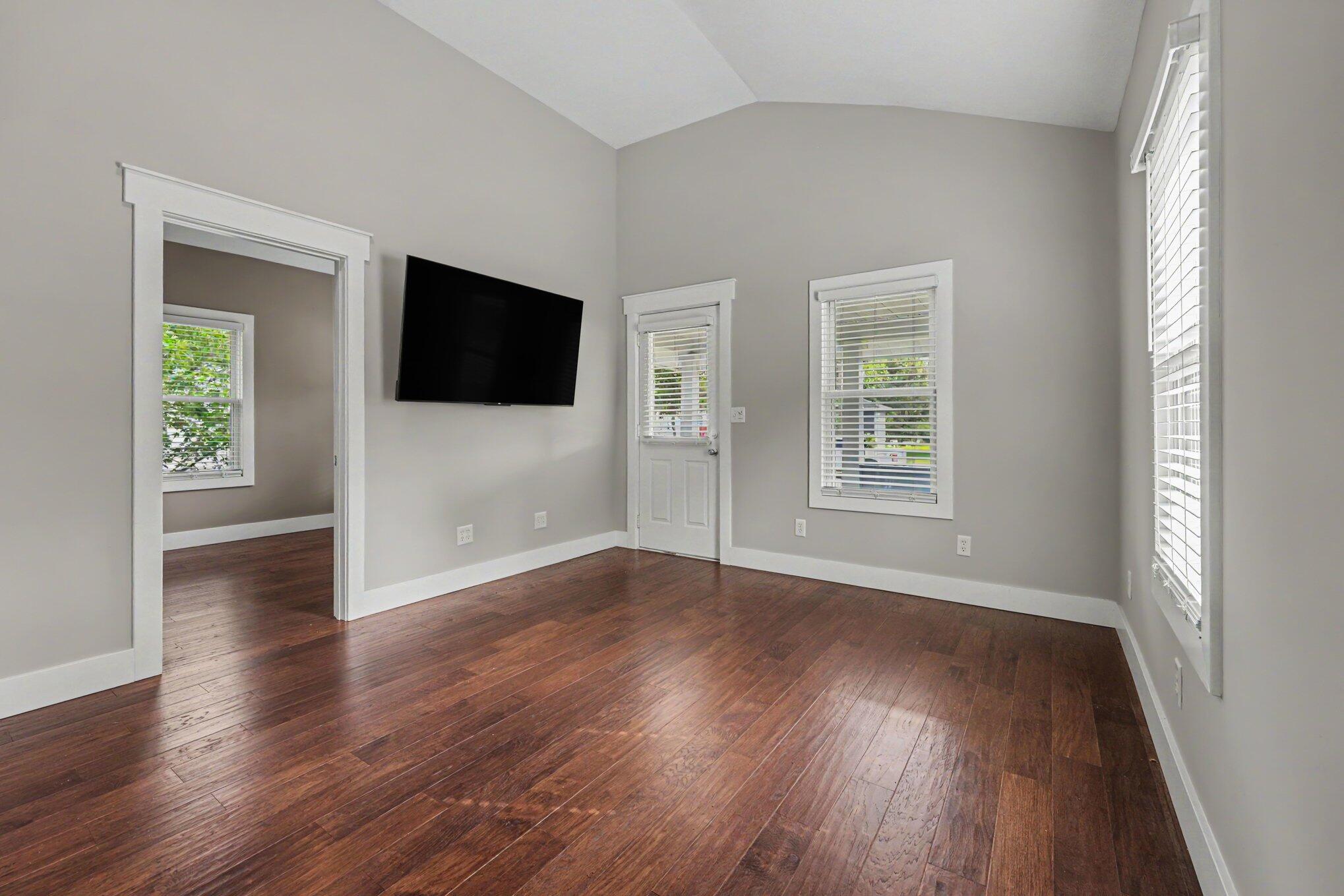 327 Lewis Street Rockford MI 49341