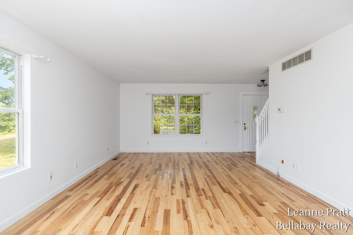 8015 Jericho Avenue NE Rockford MI 49341