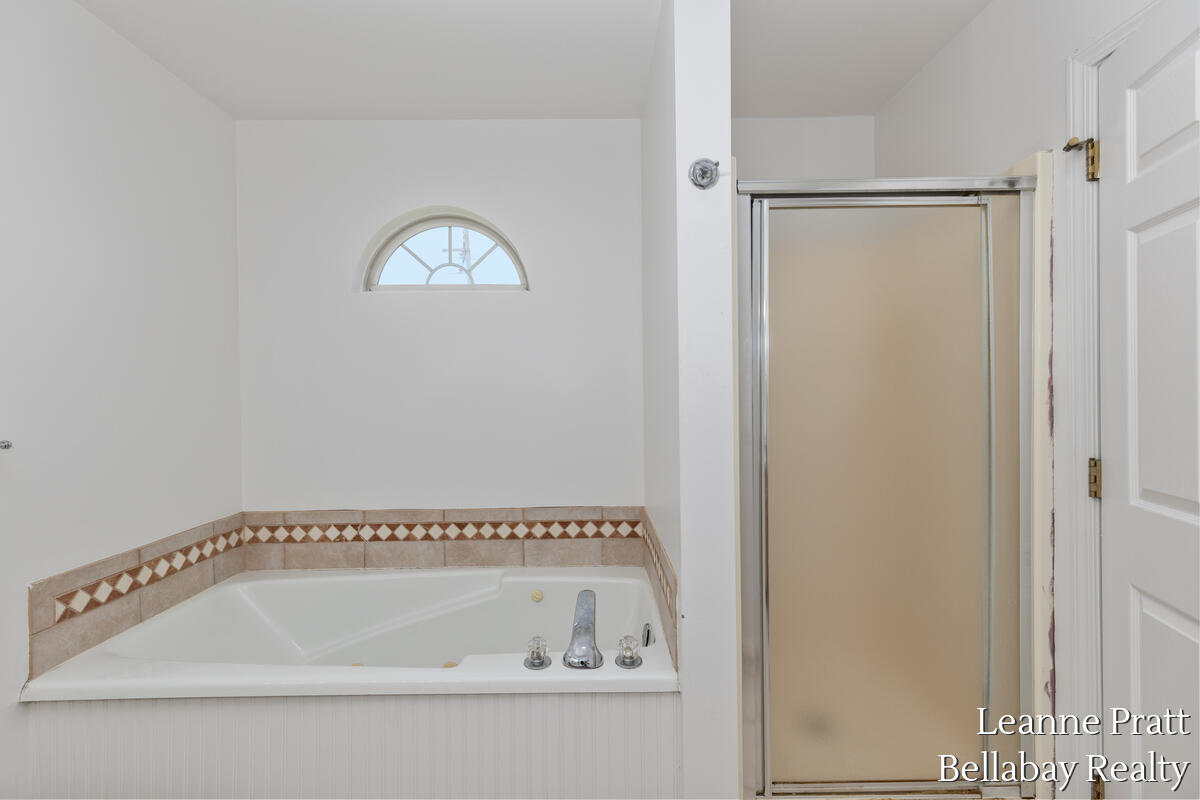 8015 Jericho Avenue NE Rockford MI 49341