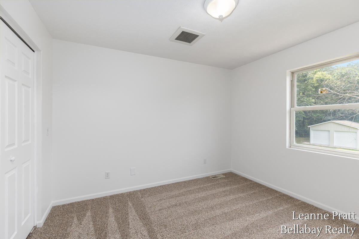 8015 Jericho Avenue NE Rockford MI 49341
