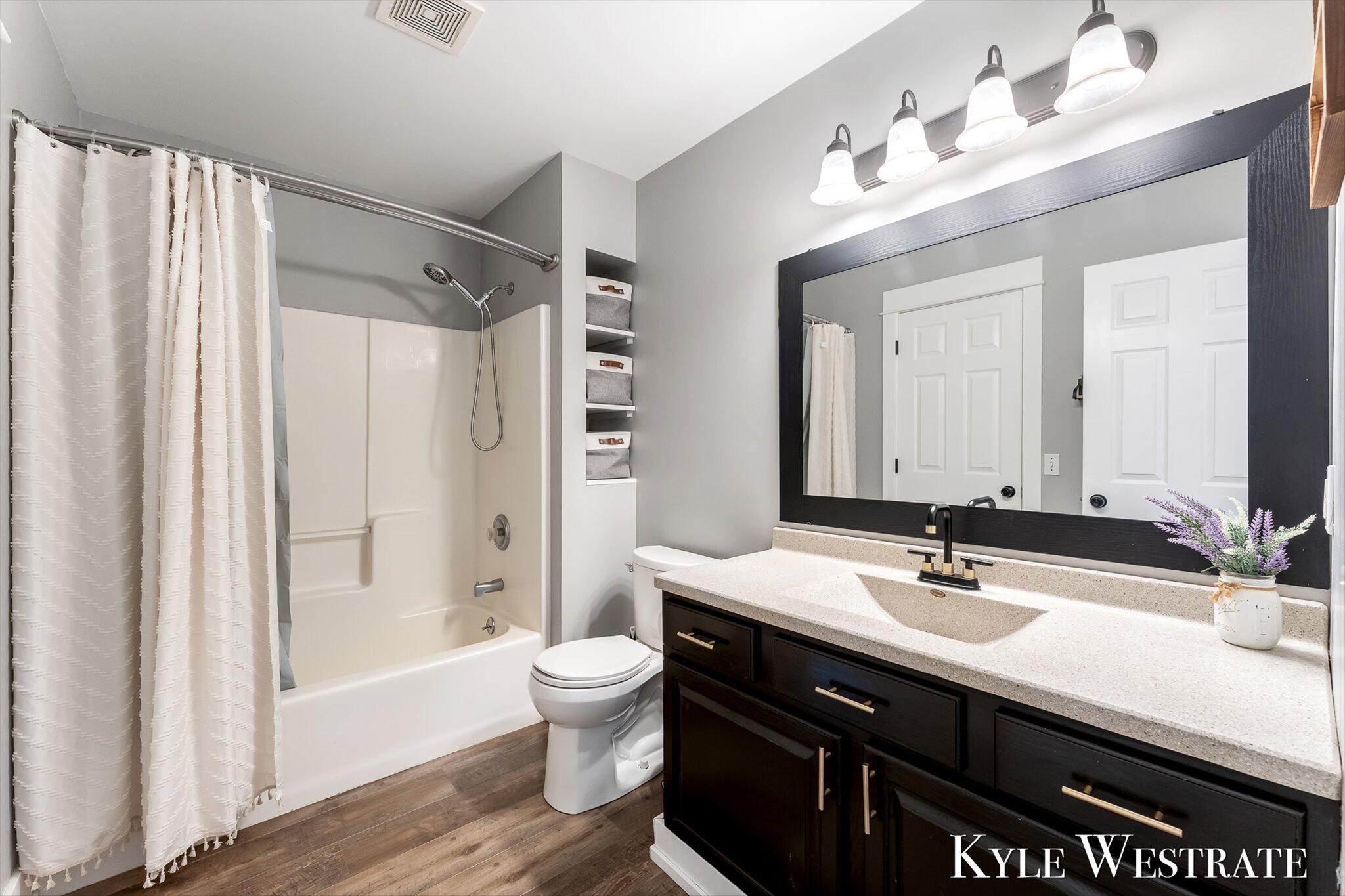 161 Rollingwood Drive Rockford MI 49341