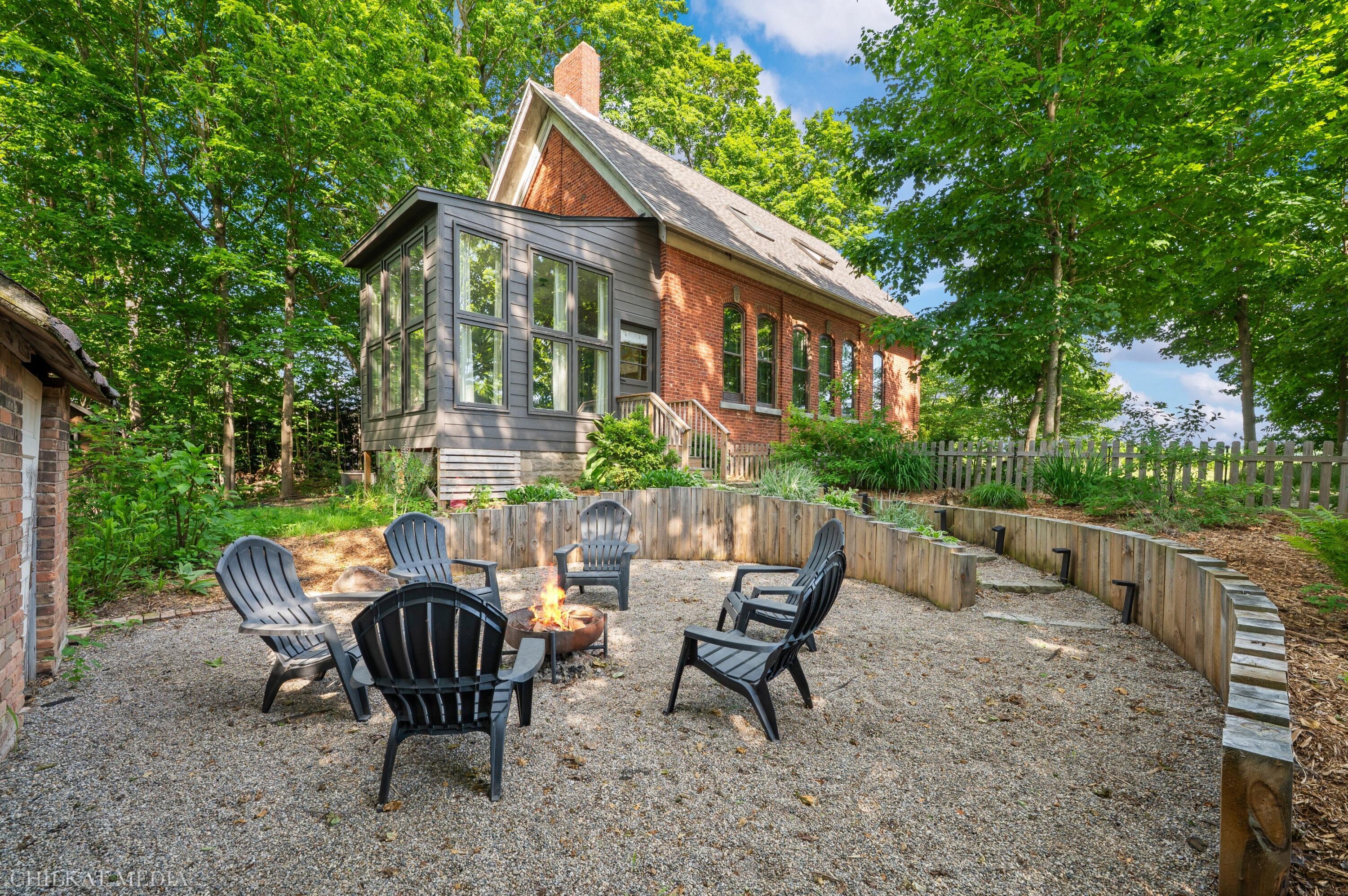 1055 Mount Tabor Road Buchanan MI 49107