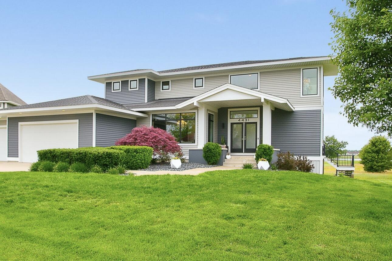4431 Grand Point Holland MI 49424
