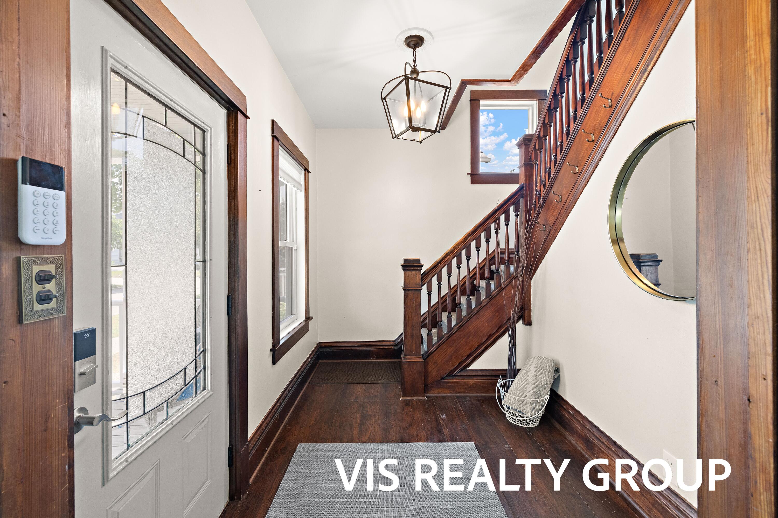 627 Fulton Avenue Grand Haven MI 49417