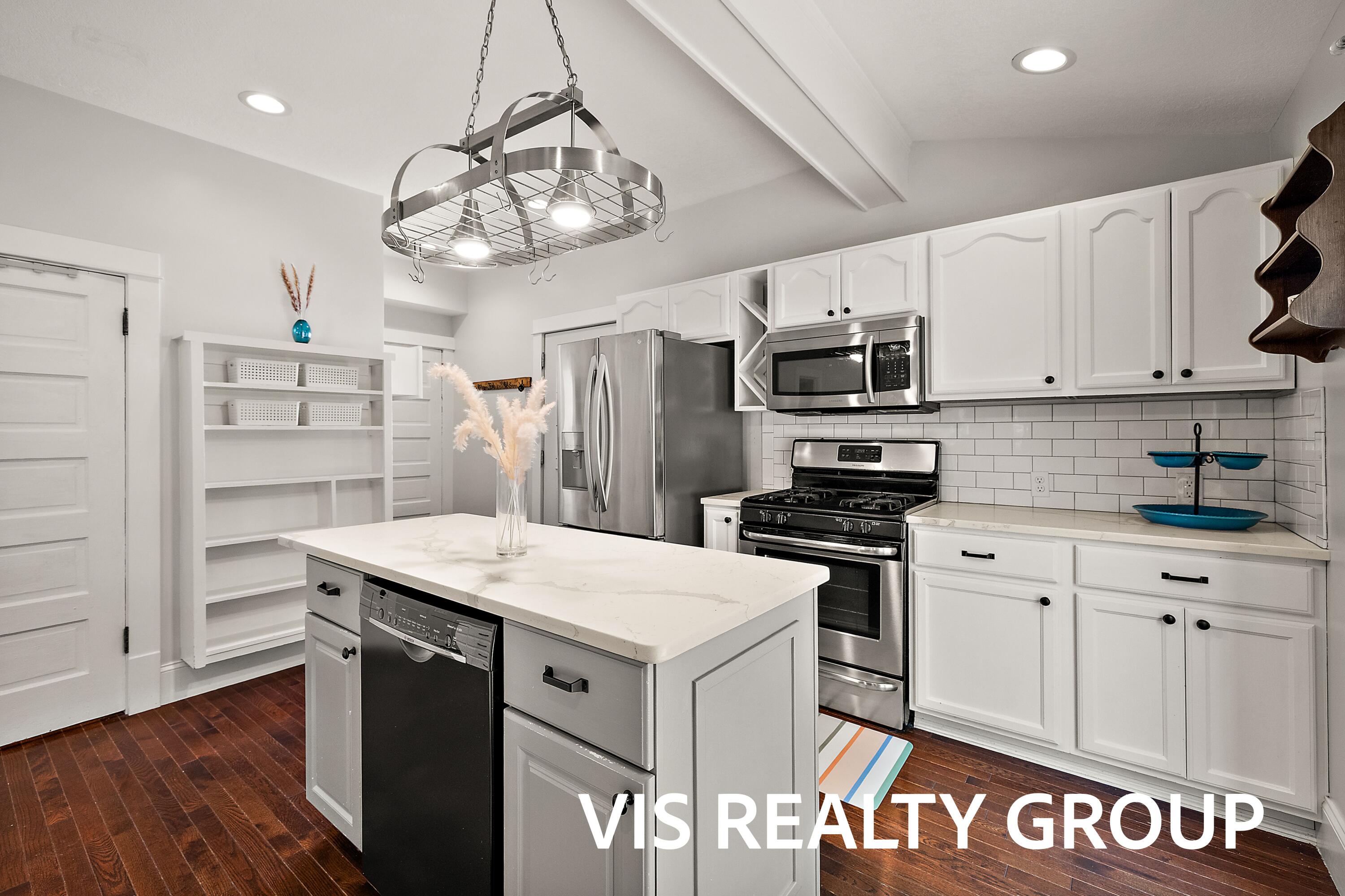627 Fulton Avenue Grand Haven MI 49417