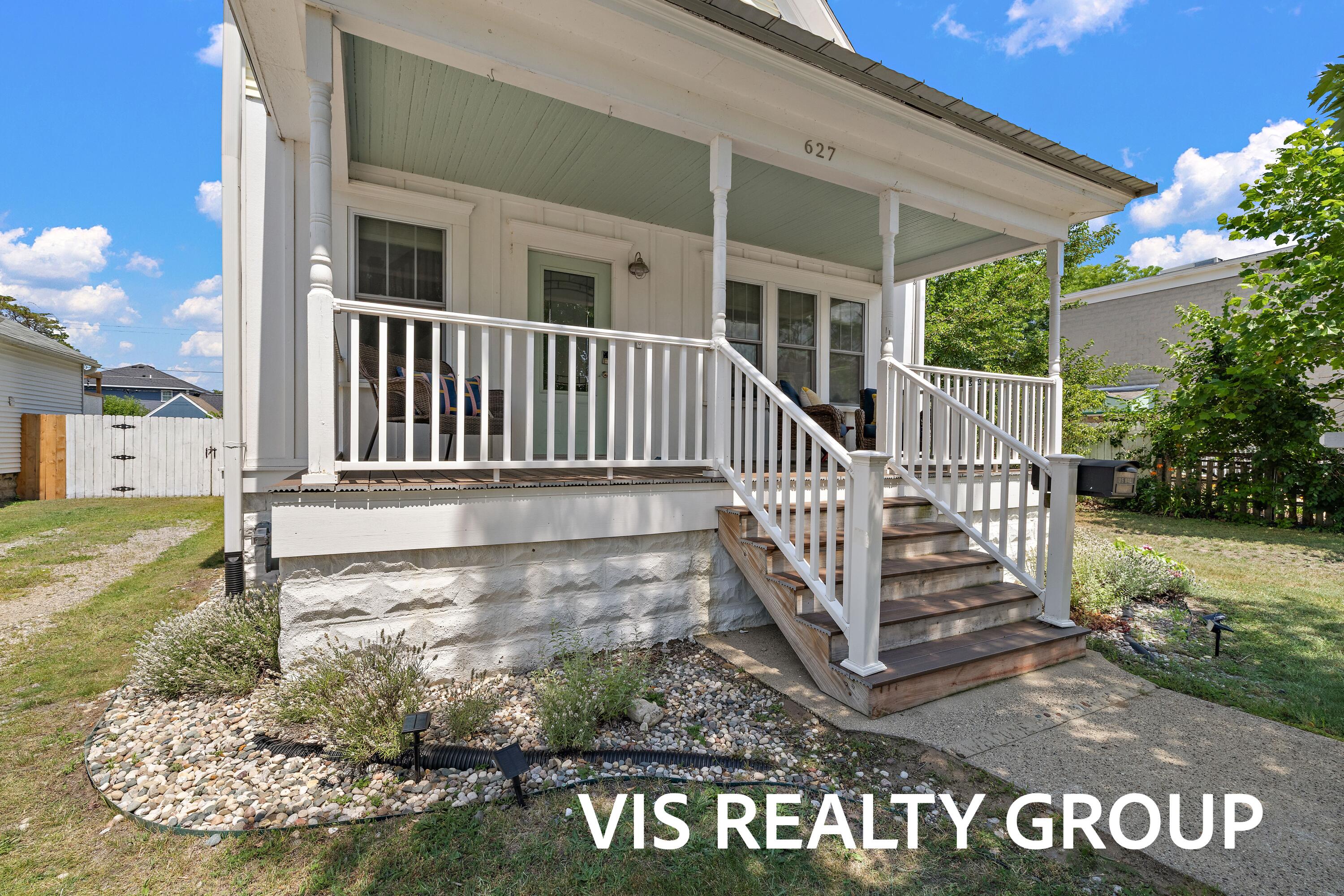 627 Fulton Avenue Grand Haven MI 49417