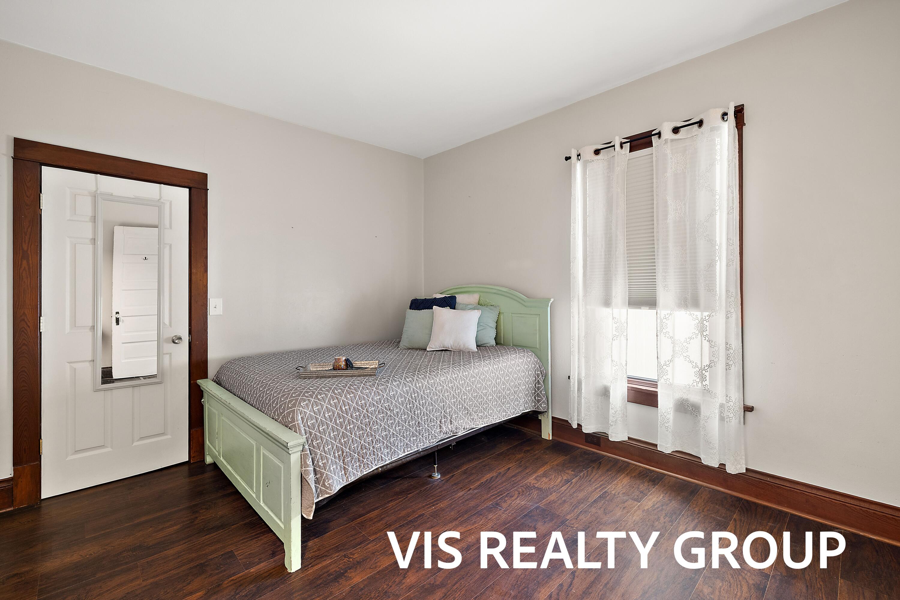 627 Fulton Avenue Grand Haven MI 49417
