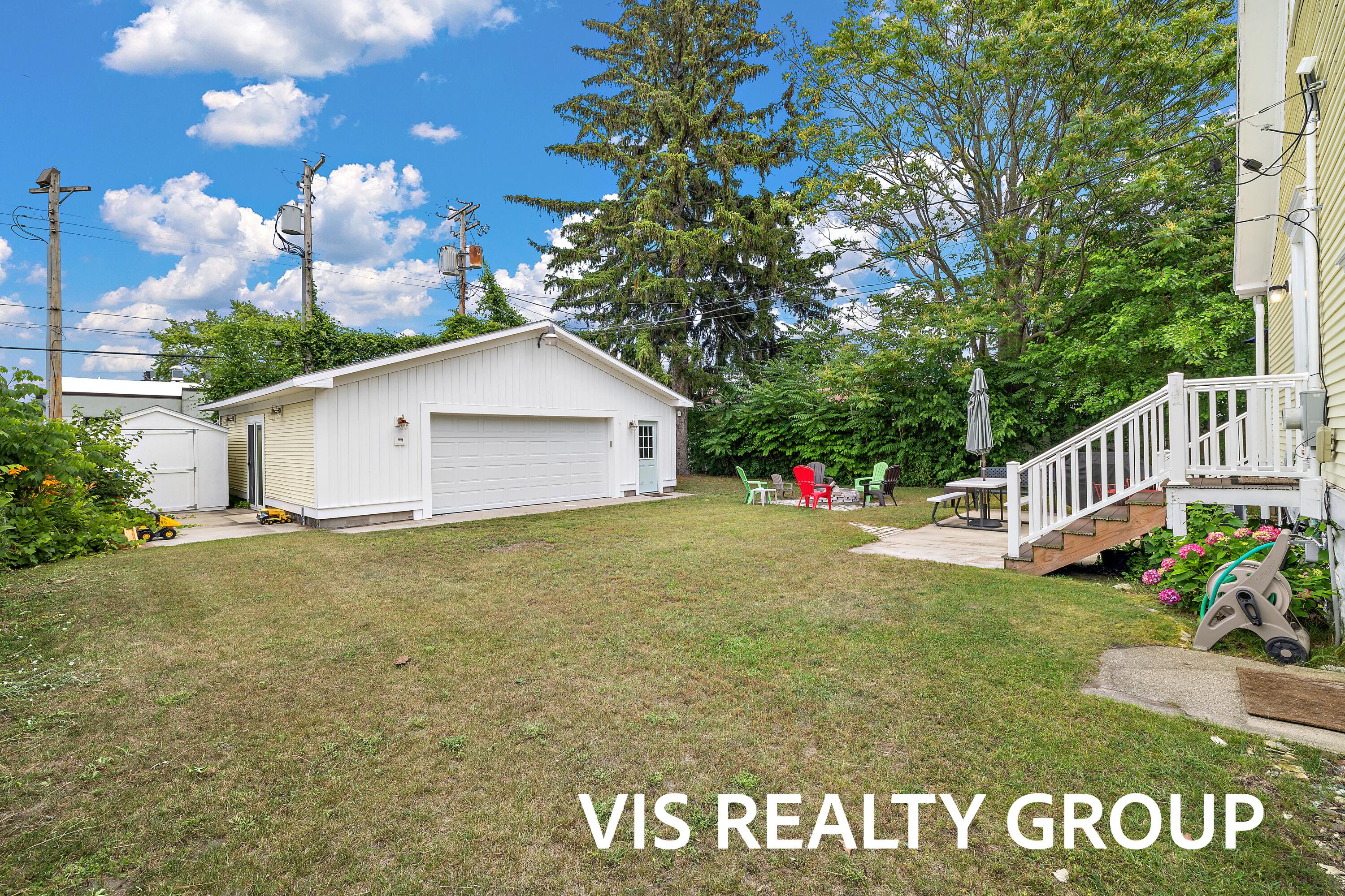 627 Fulton Avenue Grand Haven MI 49417