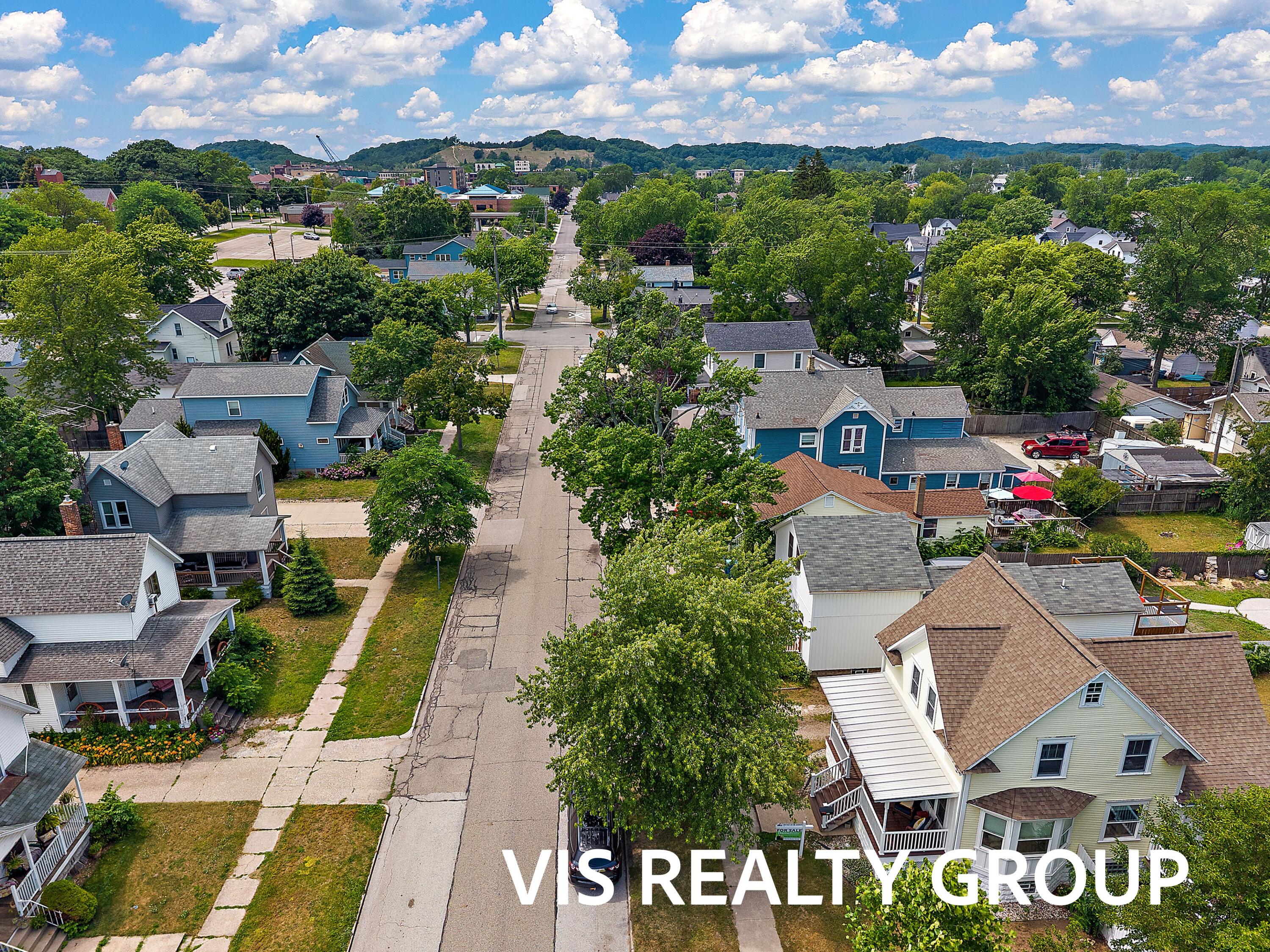 627 Fulton Avenue Grand Haven MI 49417