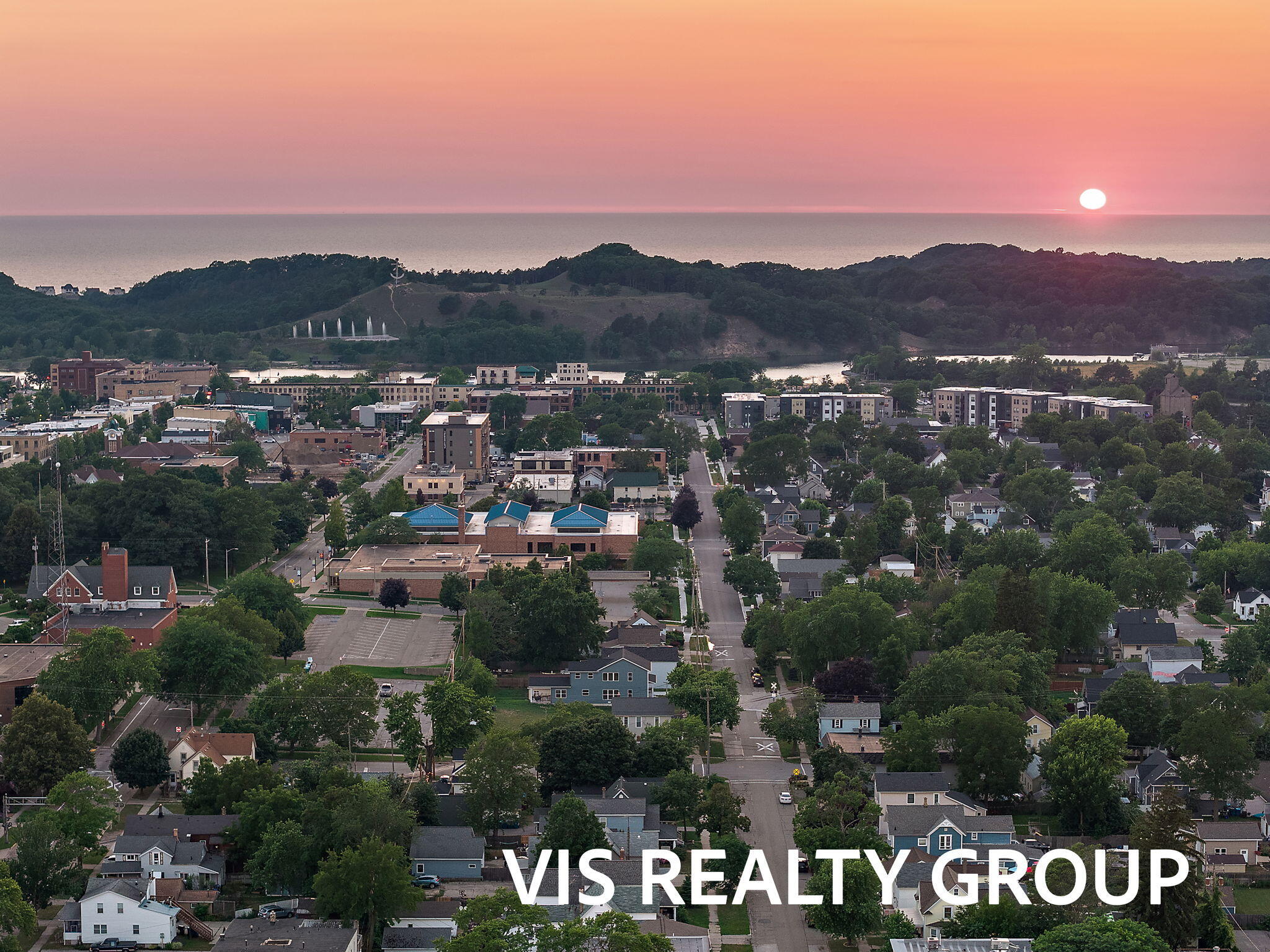 627 Fulton Avenue Grand Haven MI 49417