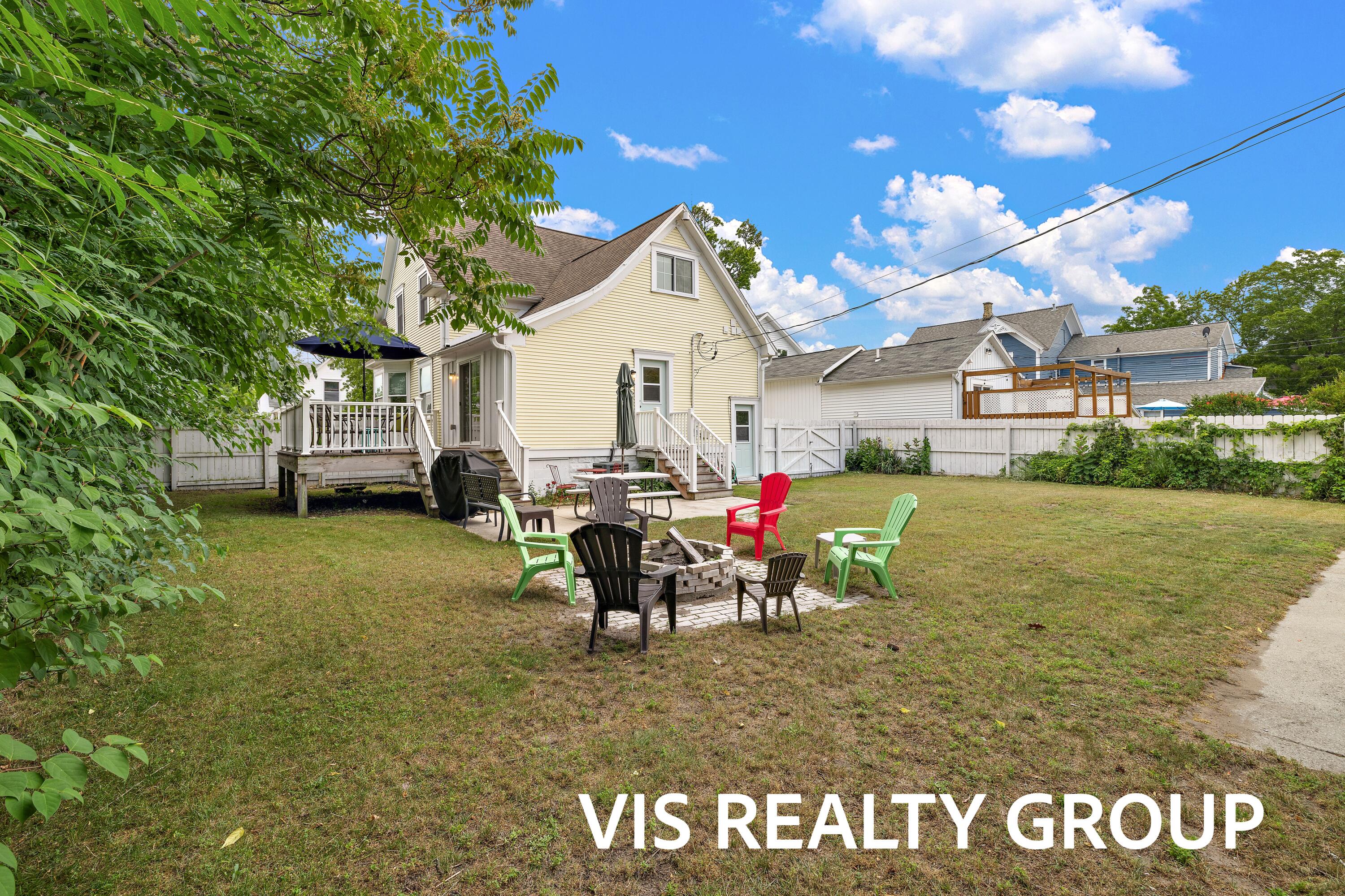 627 Fulton Avenue Grand Haven MI 49417