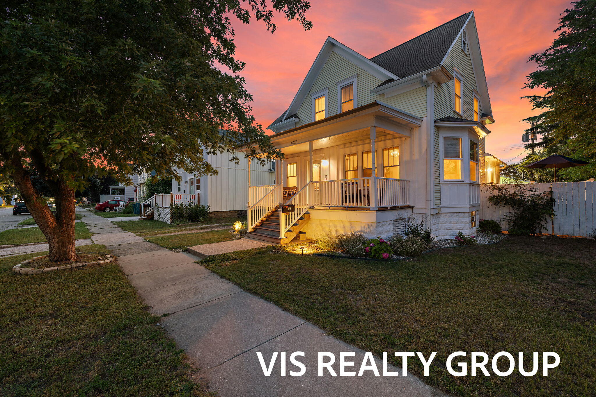 627 Fulton Avenue Grand Haven MI 49417