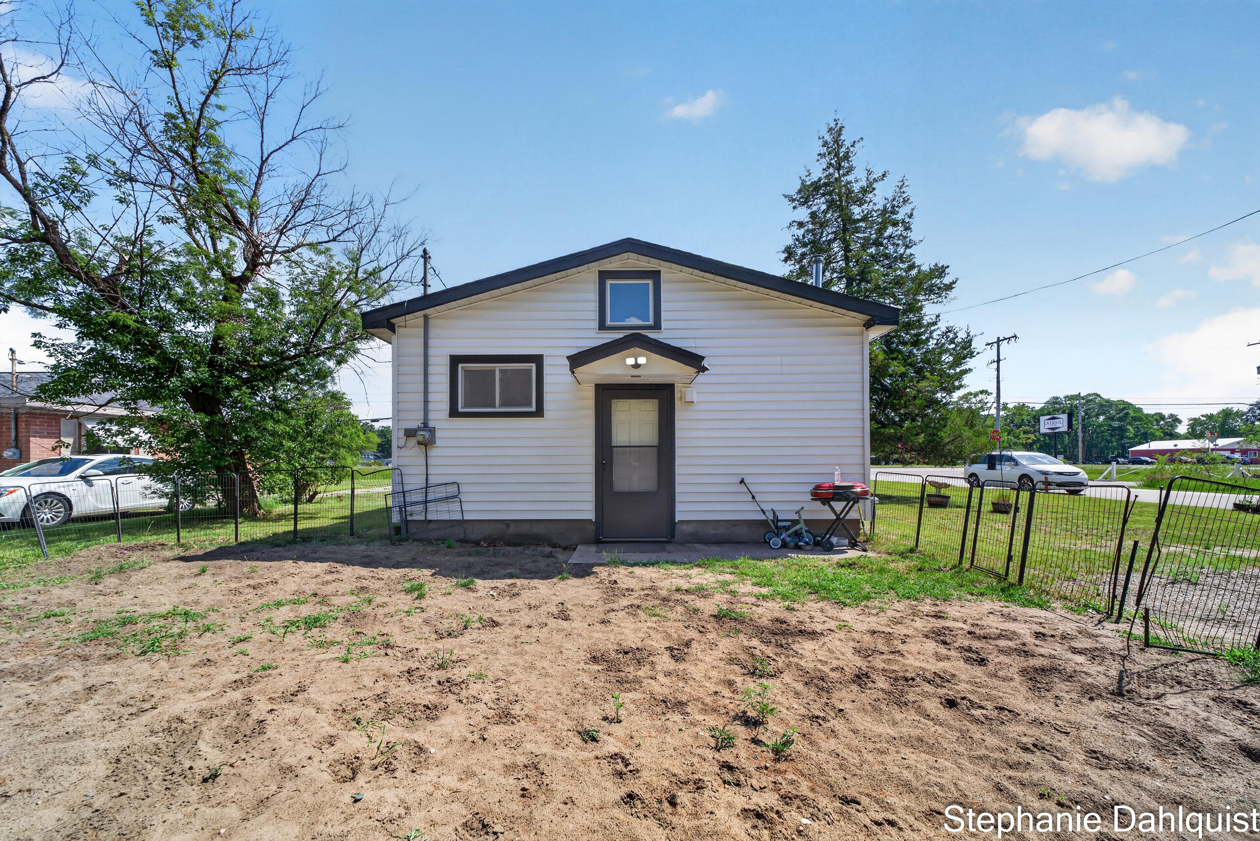 4622 E Apple Avenue Muskegon MI 49442