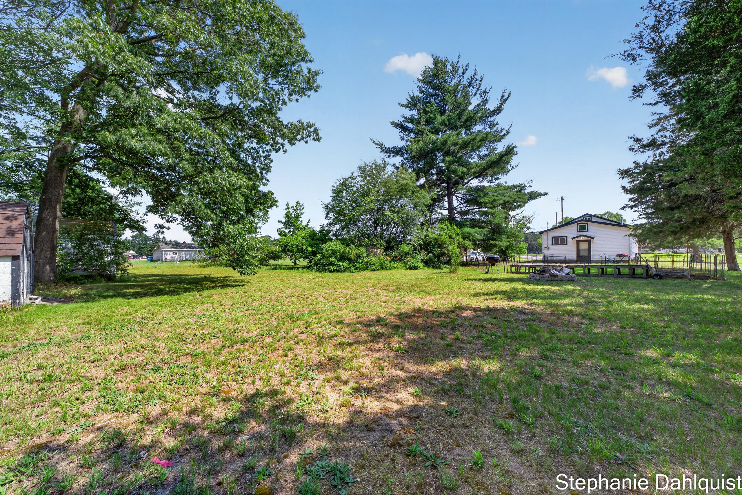 4622 E Apple Avenue Muskegon MI 49442