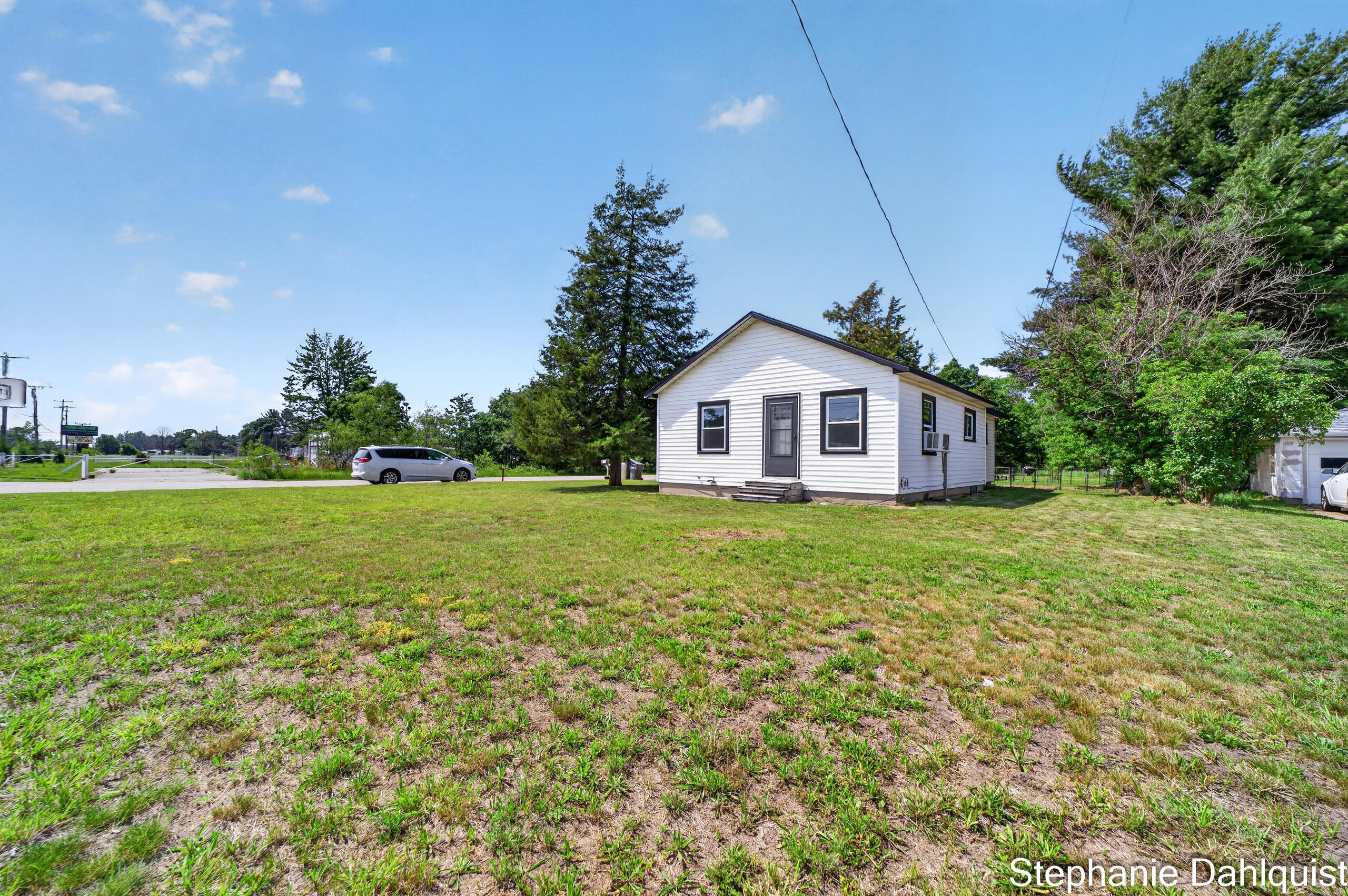 4622 E Apple Avenue Muskegon MI 49442