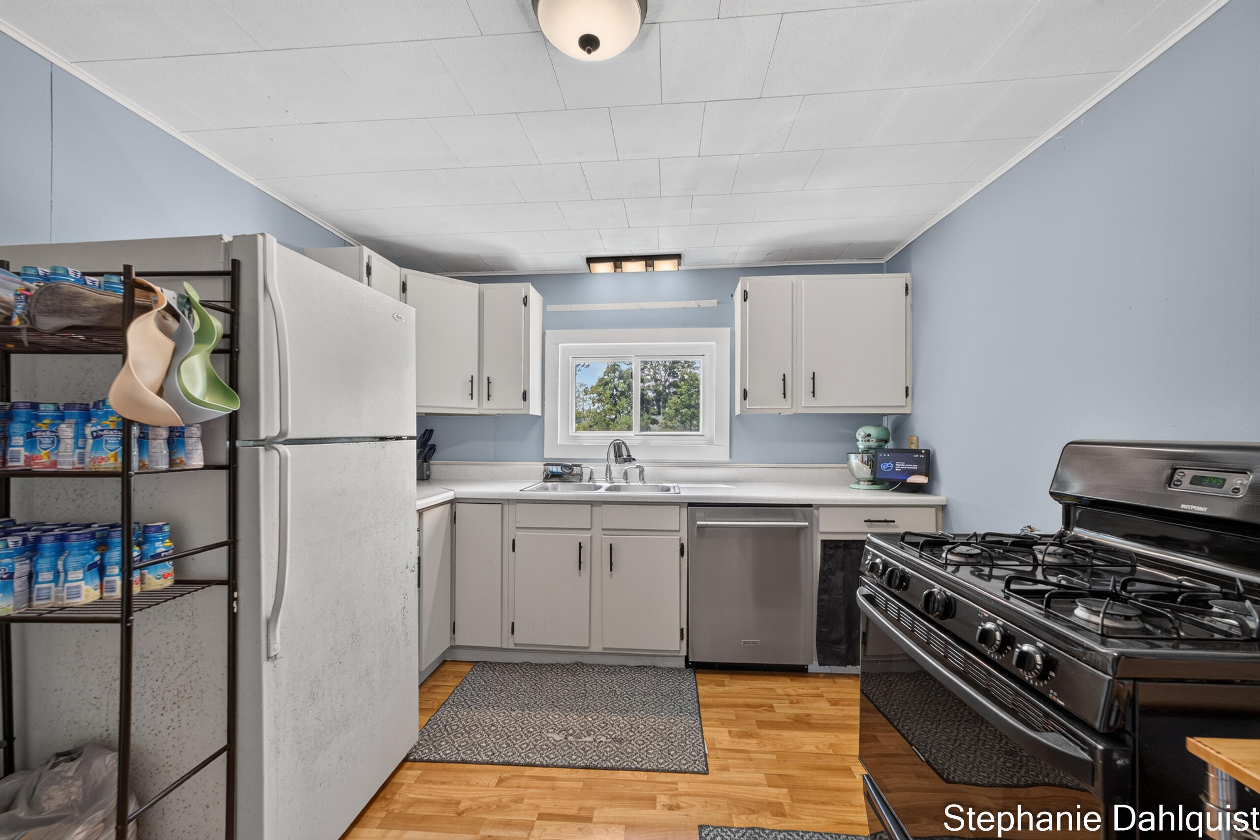 4622 E Apple Avenue Muskegon MI 49442