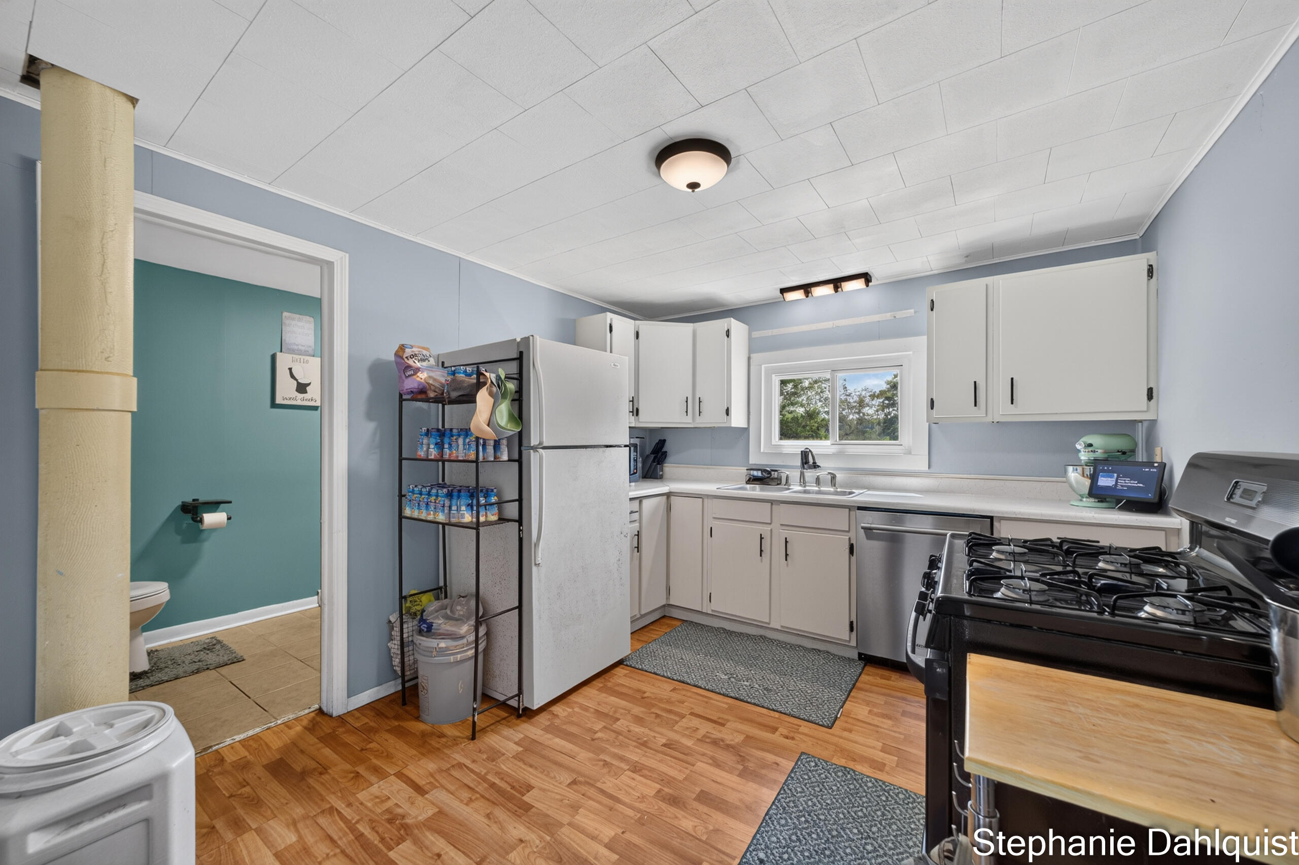4622 E Apple Avenue Muskegon MI 49442