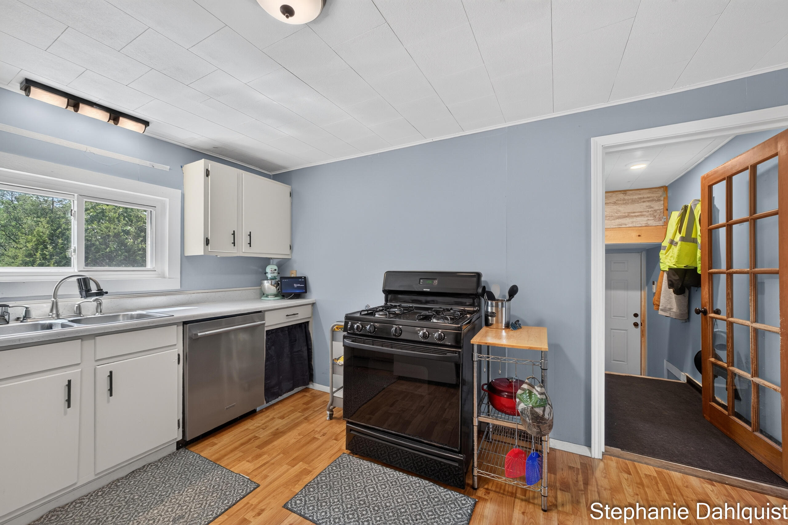 4622 E Apple Avenue Muskegon MI 49442