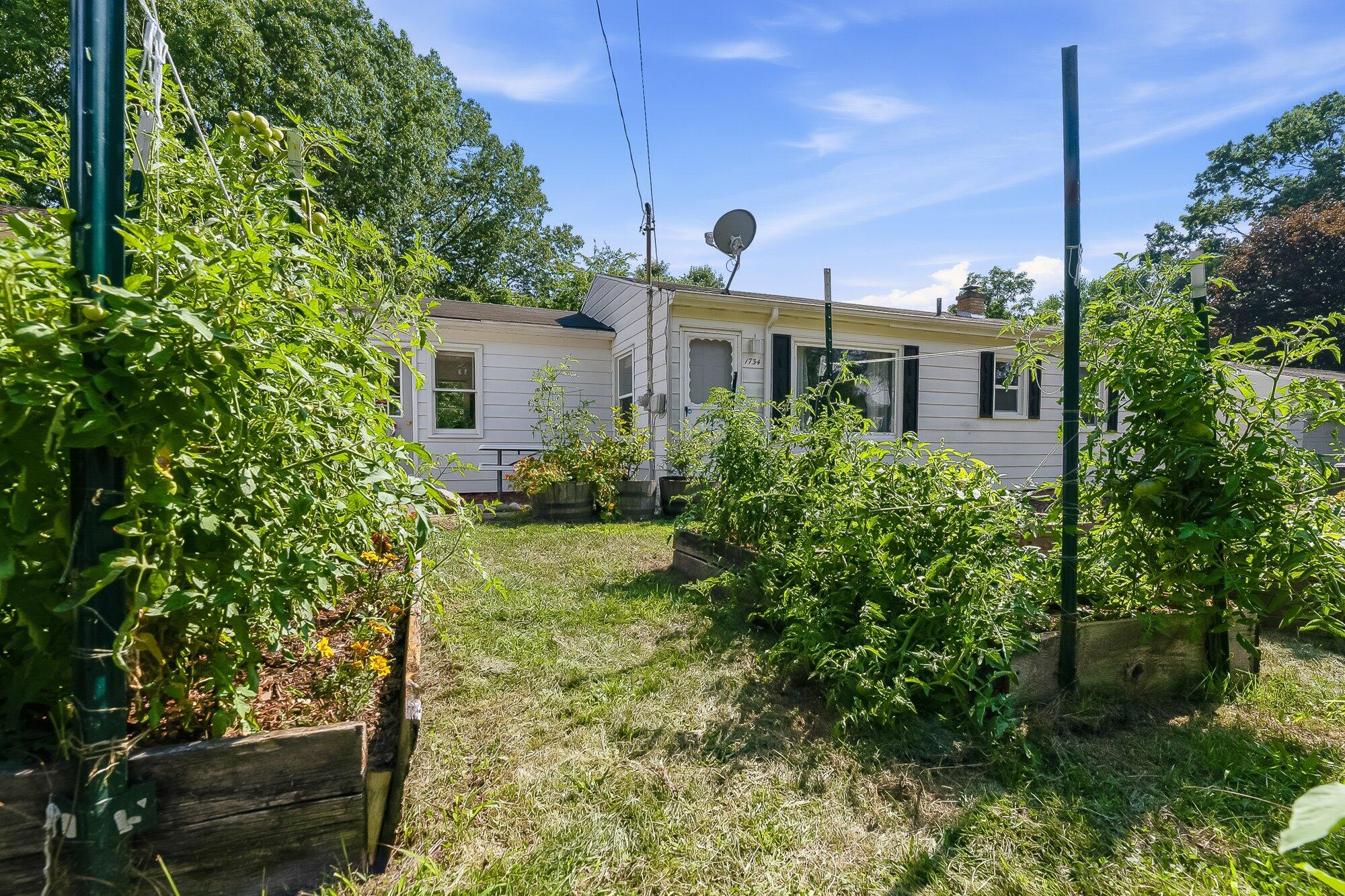 1734 Fayette Court Portage MI 49002