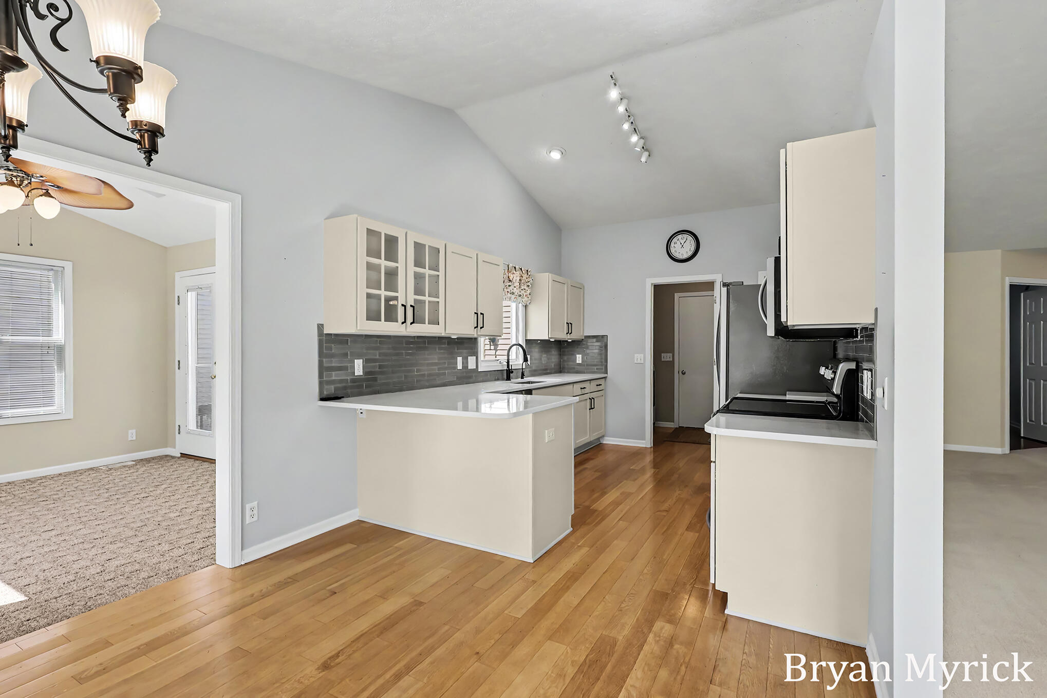 3042 Roberts Way Holland MI 49424