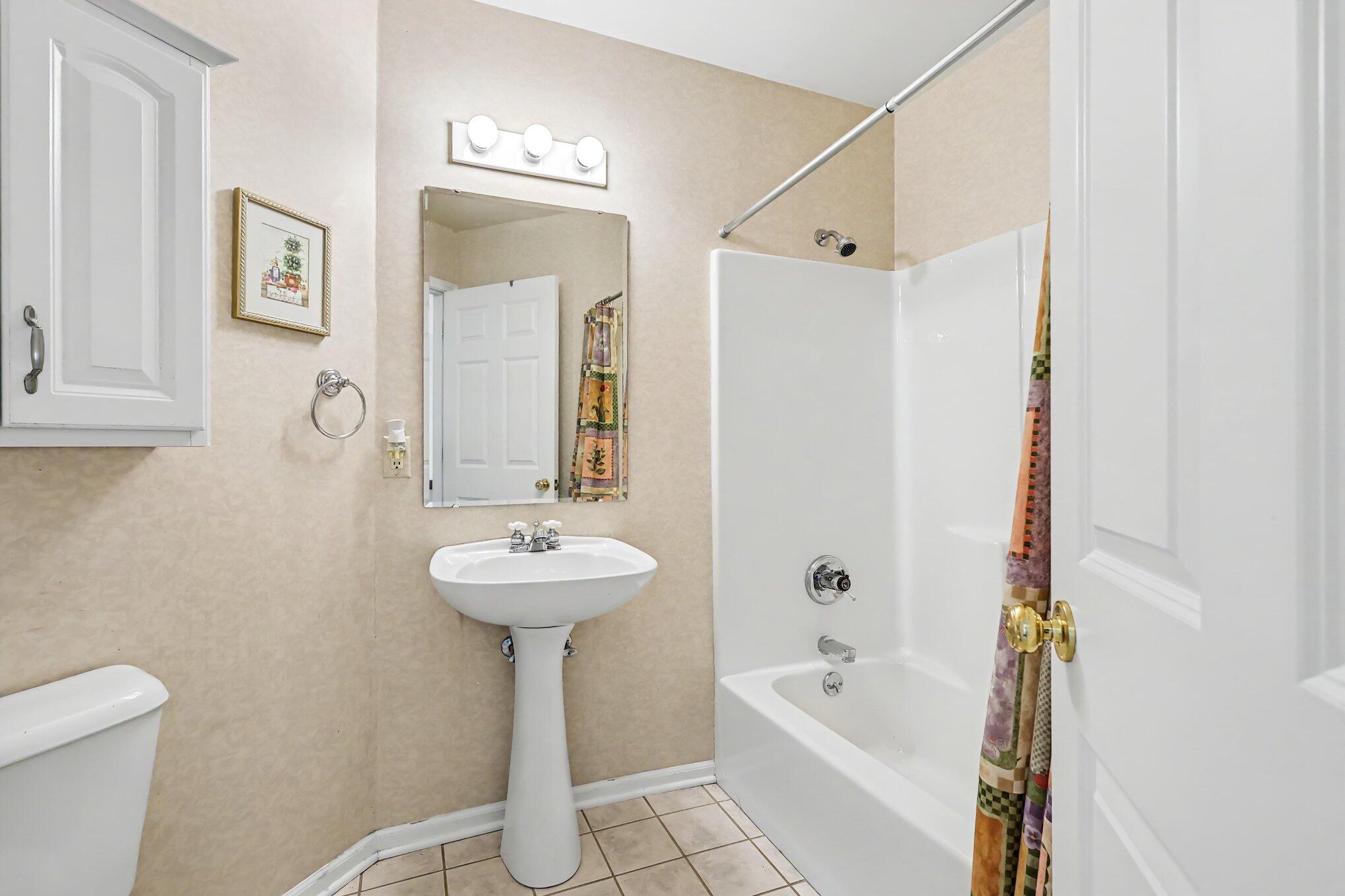 3042 Roberts Way Holland MI 49424