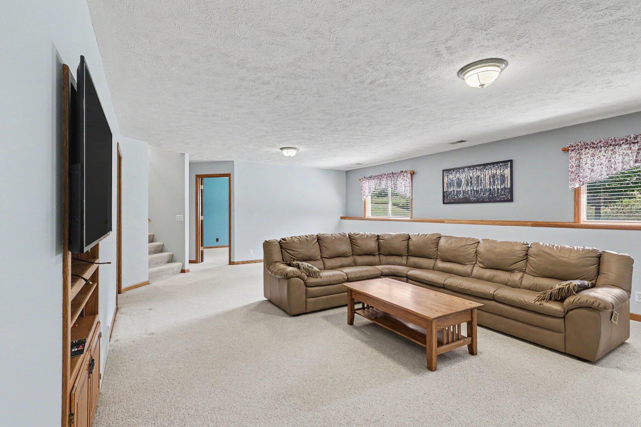 3042 Roberts Way Holland MI 49424