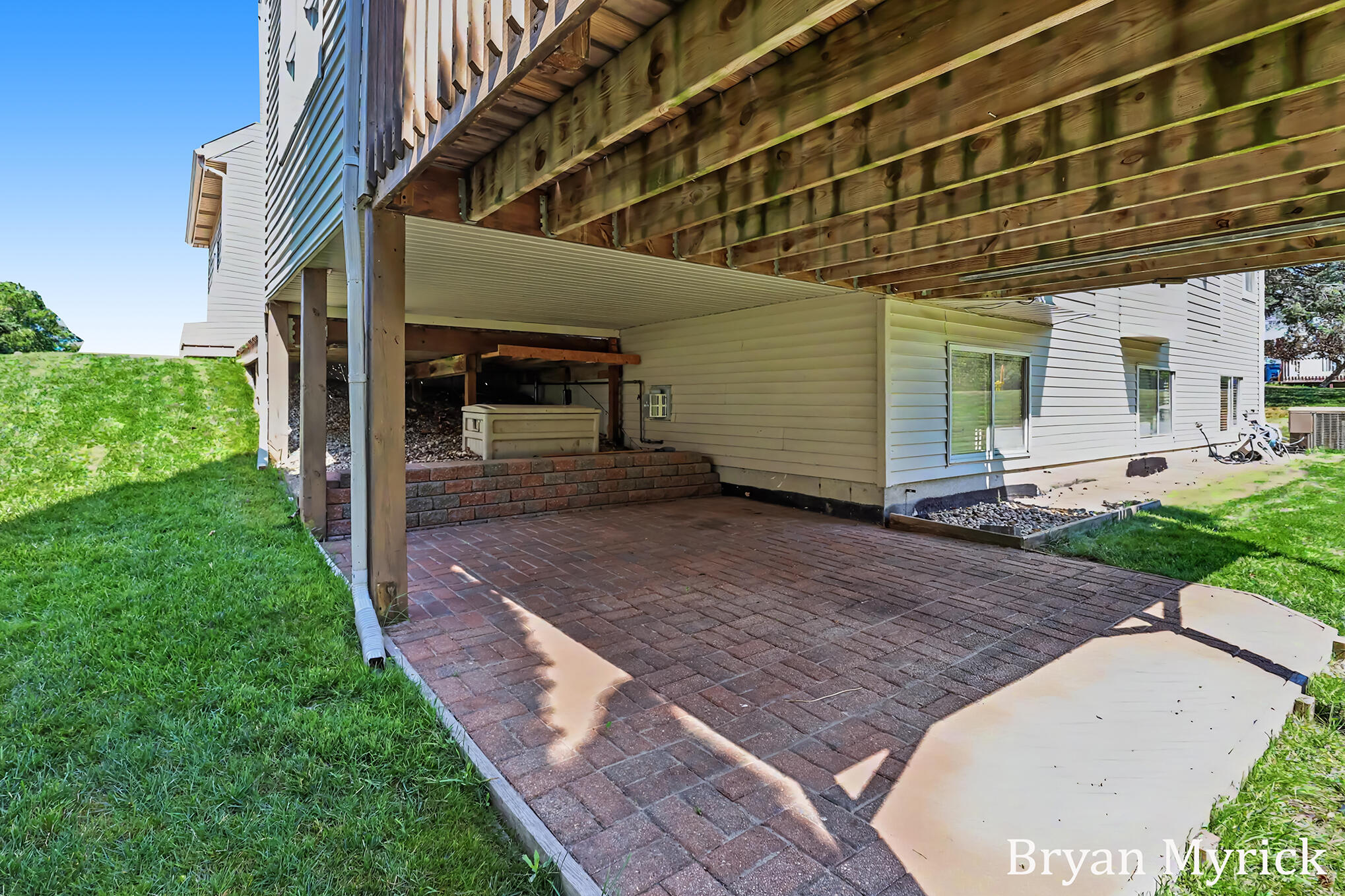 3042 Roberts Way Holland MI 49424