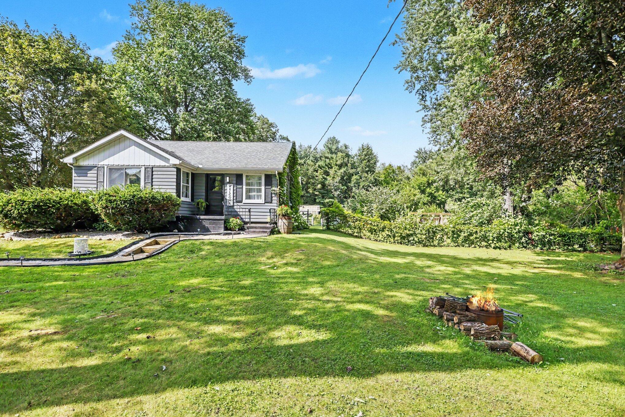 4531 Mead Road Buchanan MI 49107