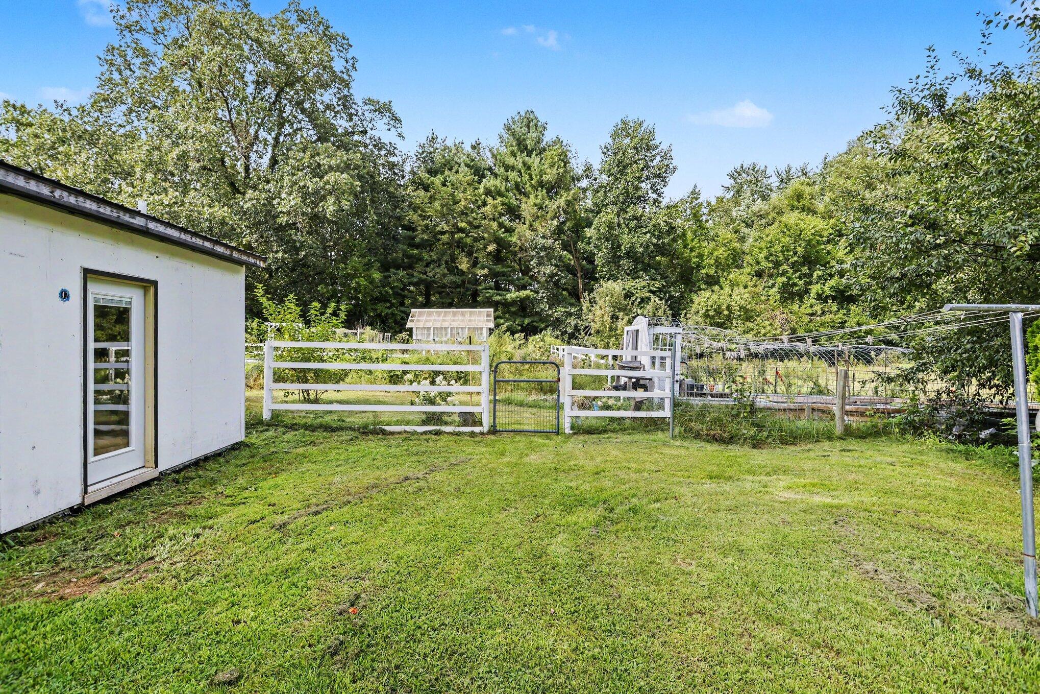 4531 Mead Road Buchanan MI 49107