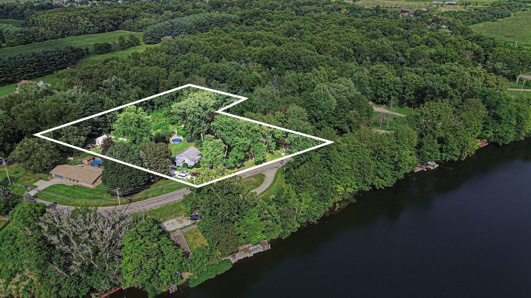 4531 Mead Road Buchanan MI 49107