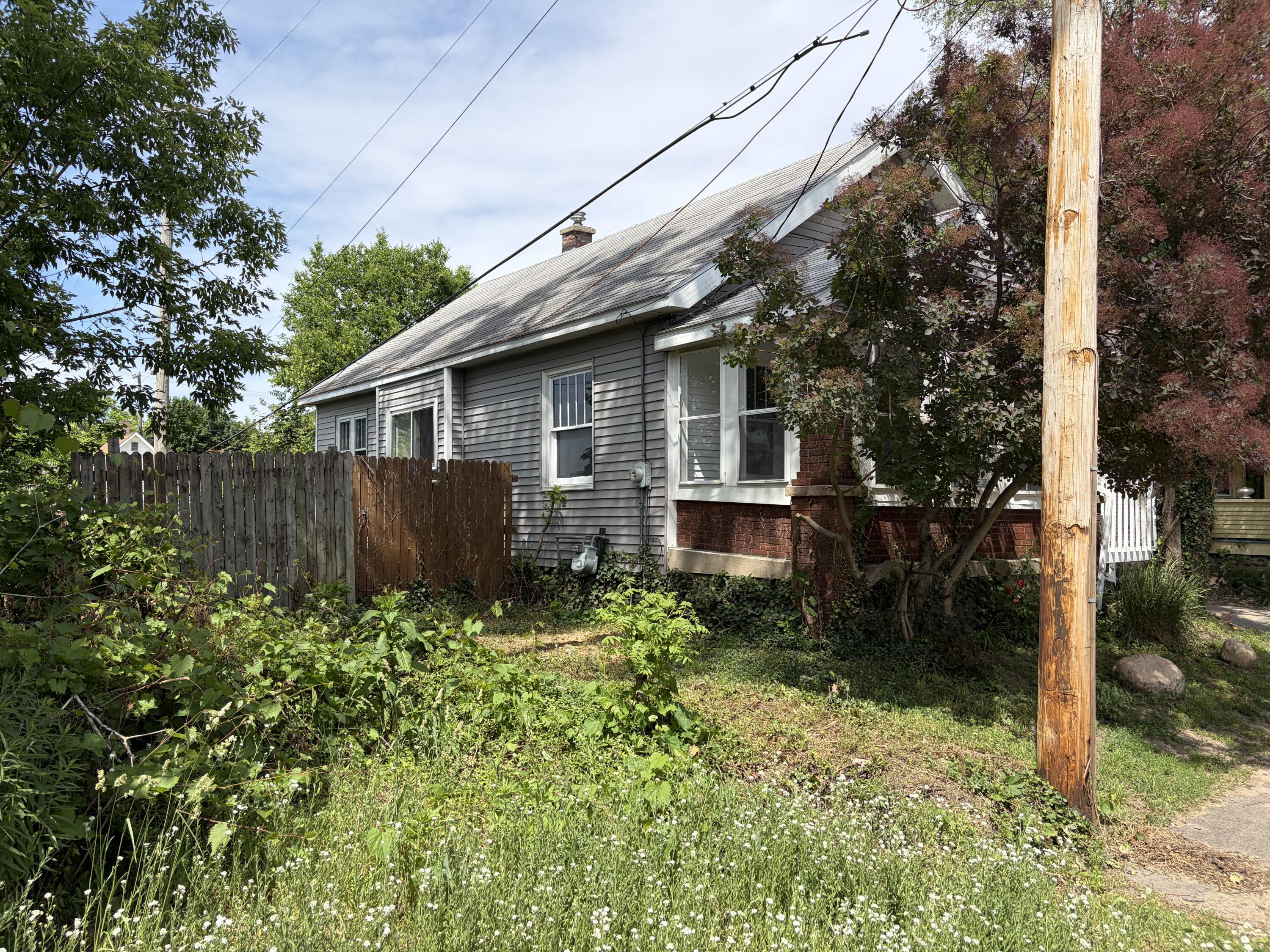 25 Page Street NE Grand Rapids MI 49505