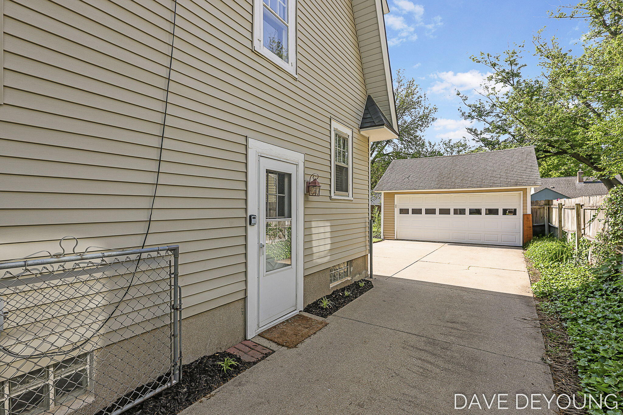 1134 Hoyt Street SE Grand Rapids MI 49507