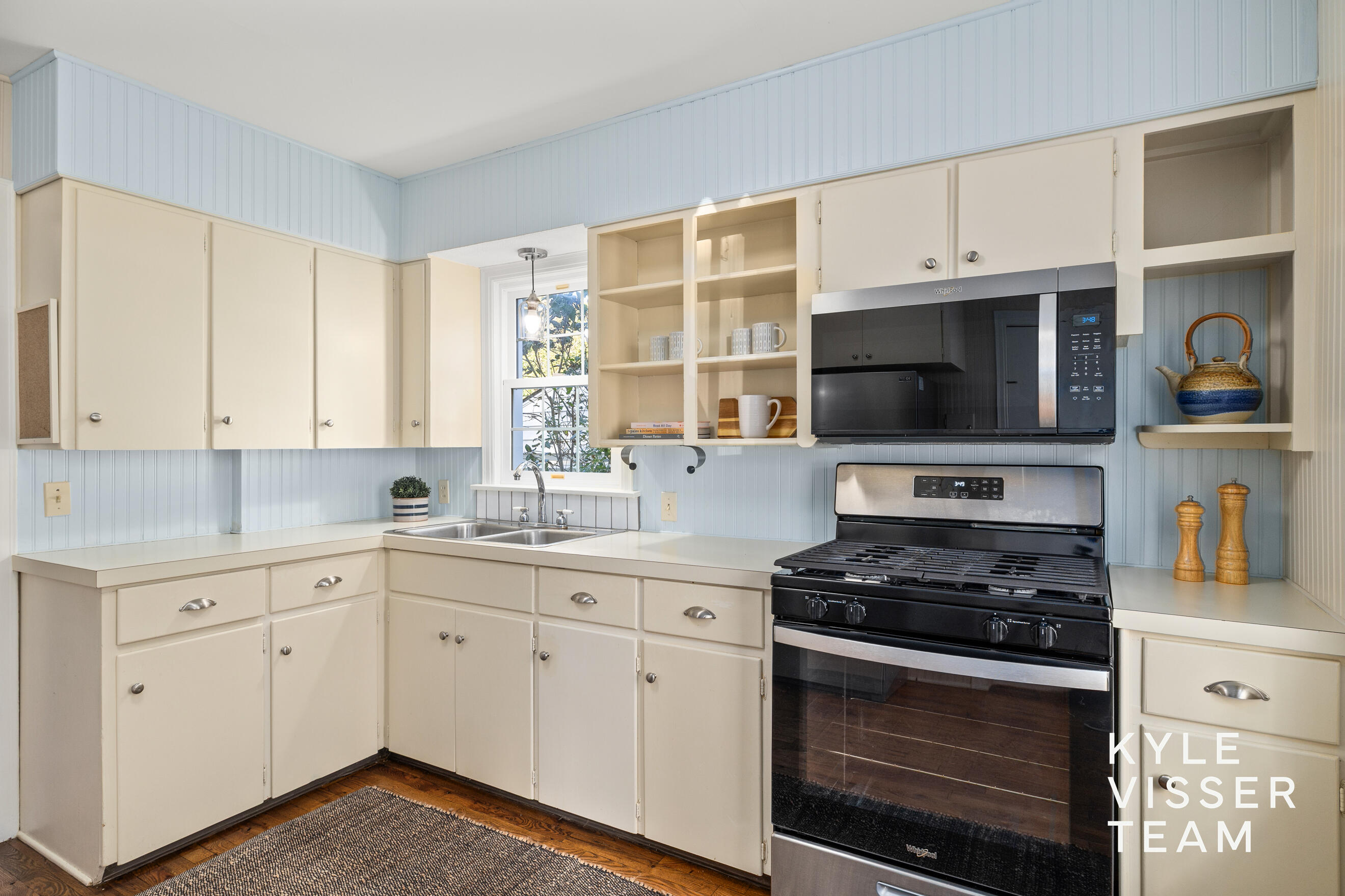 228 Baynton Avenue NE Grand Rapids MI 49503