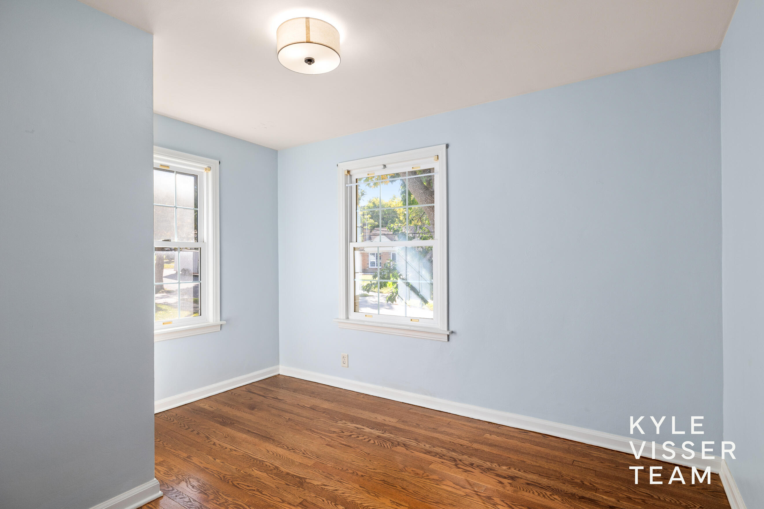 228 Baynton Avenue NE Grand Rapids MI 49503