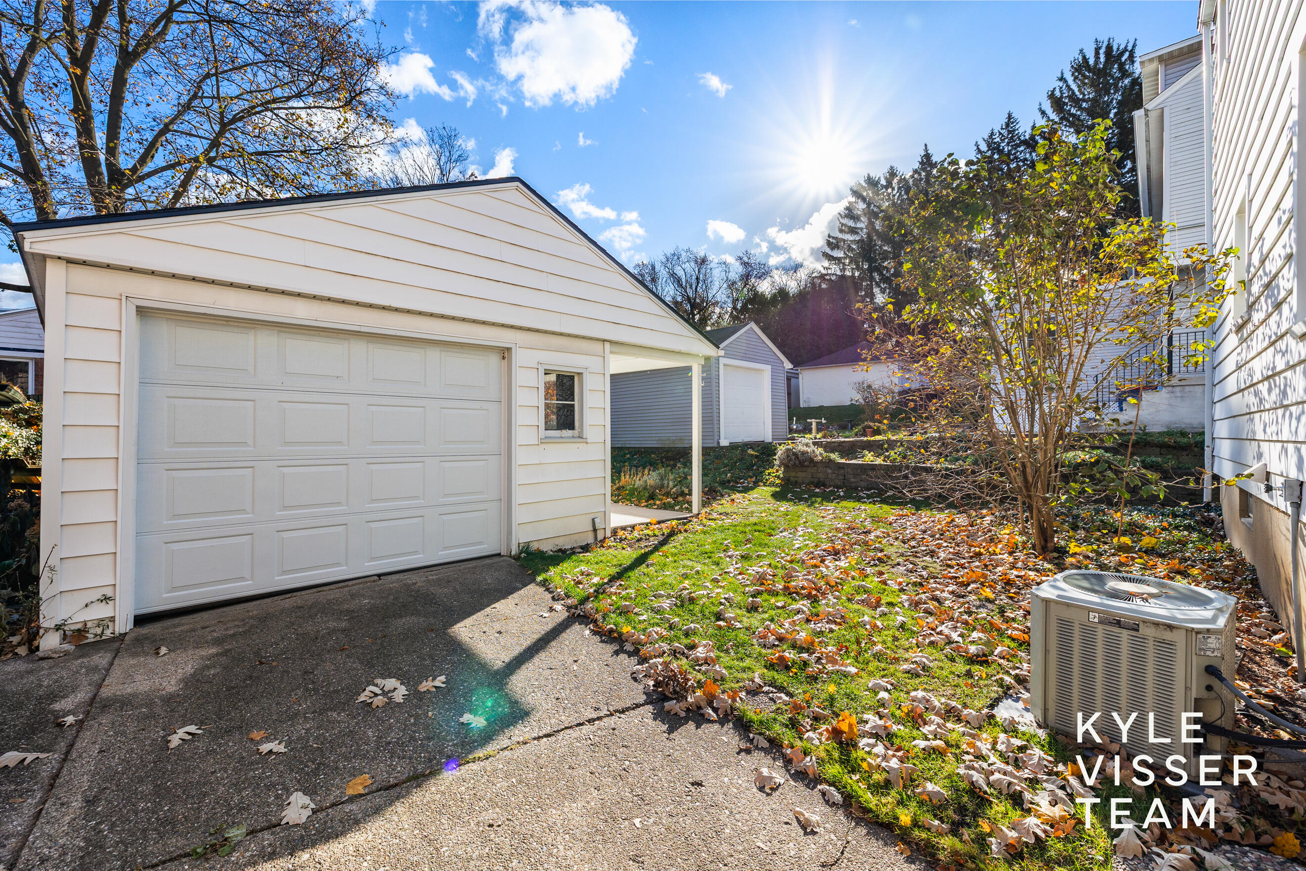 228 Baynton Avenue NE Grand Rapids MI 49503