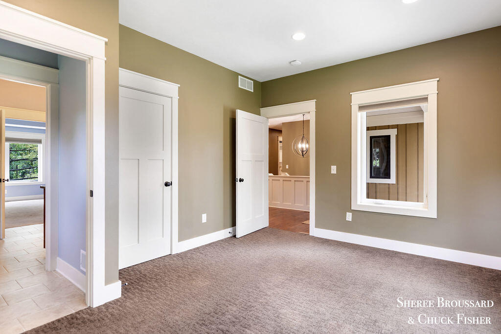 2975 Bird Avenue NE Grand Rapids MI 49525