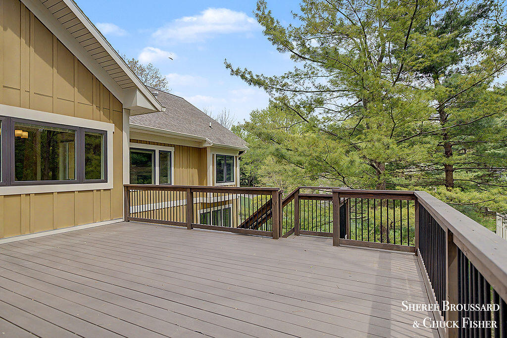 2975 Bird Avenue NE Grand Rapids MI 49525