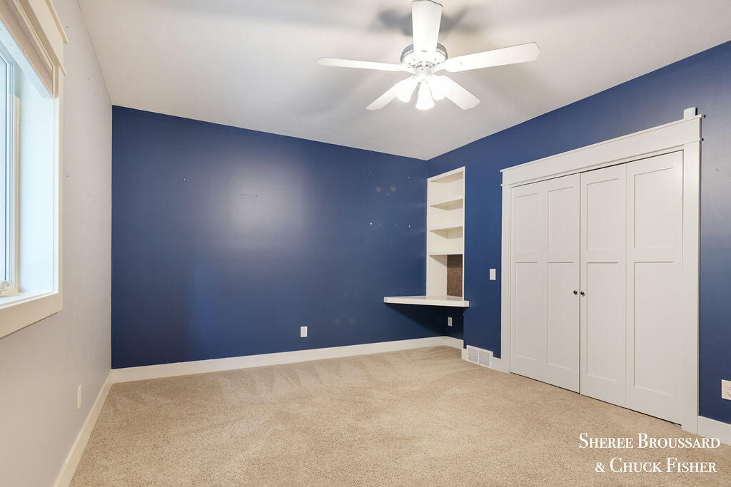 2975 Bird Avenue NE Grand Rapids MI 49525