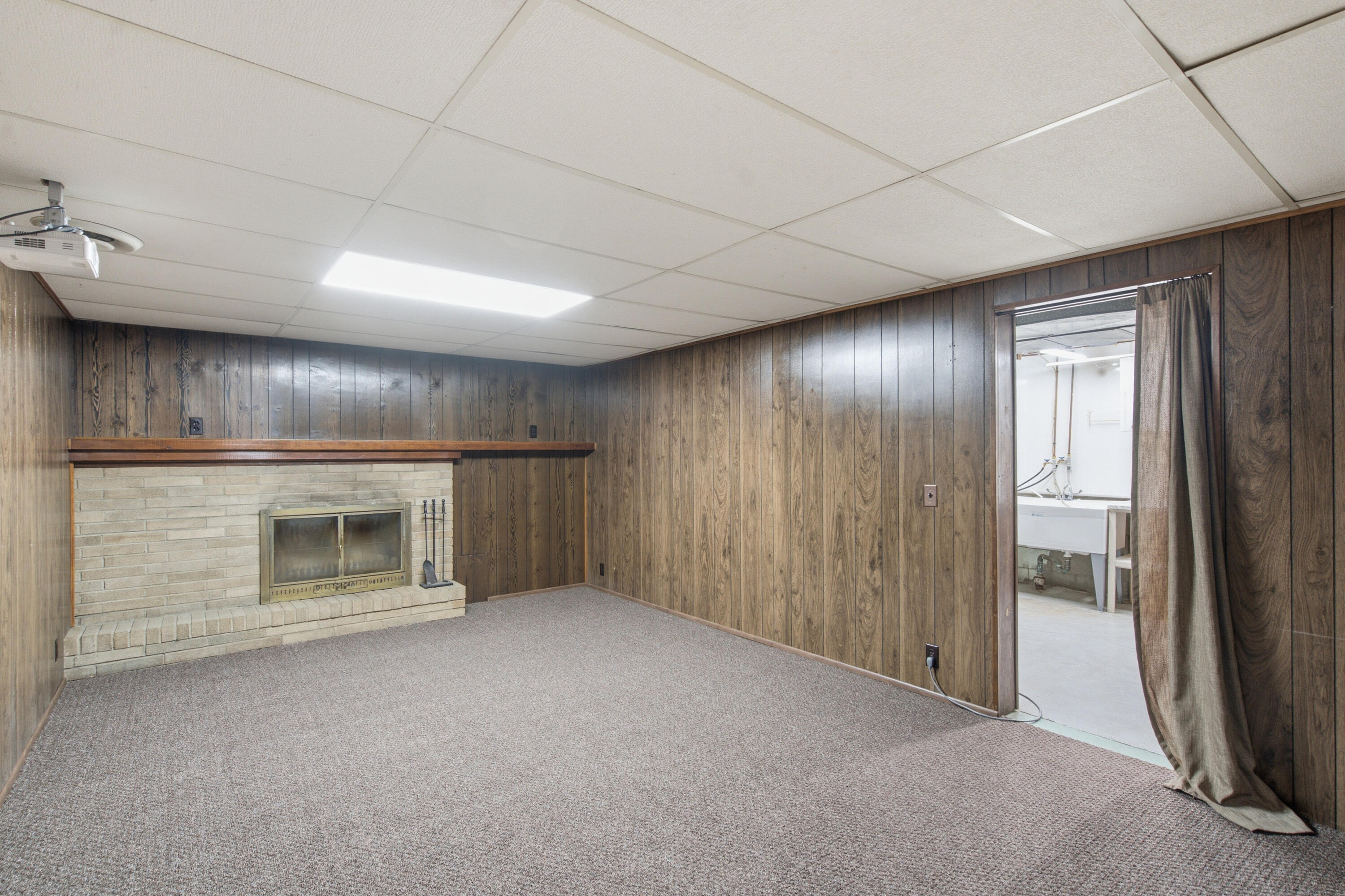 2121 Lakewood Drive Kalamazoo MI 49001
