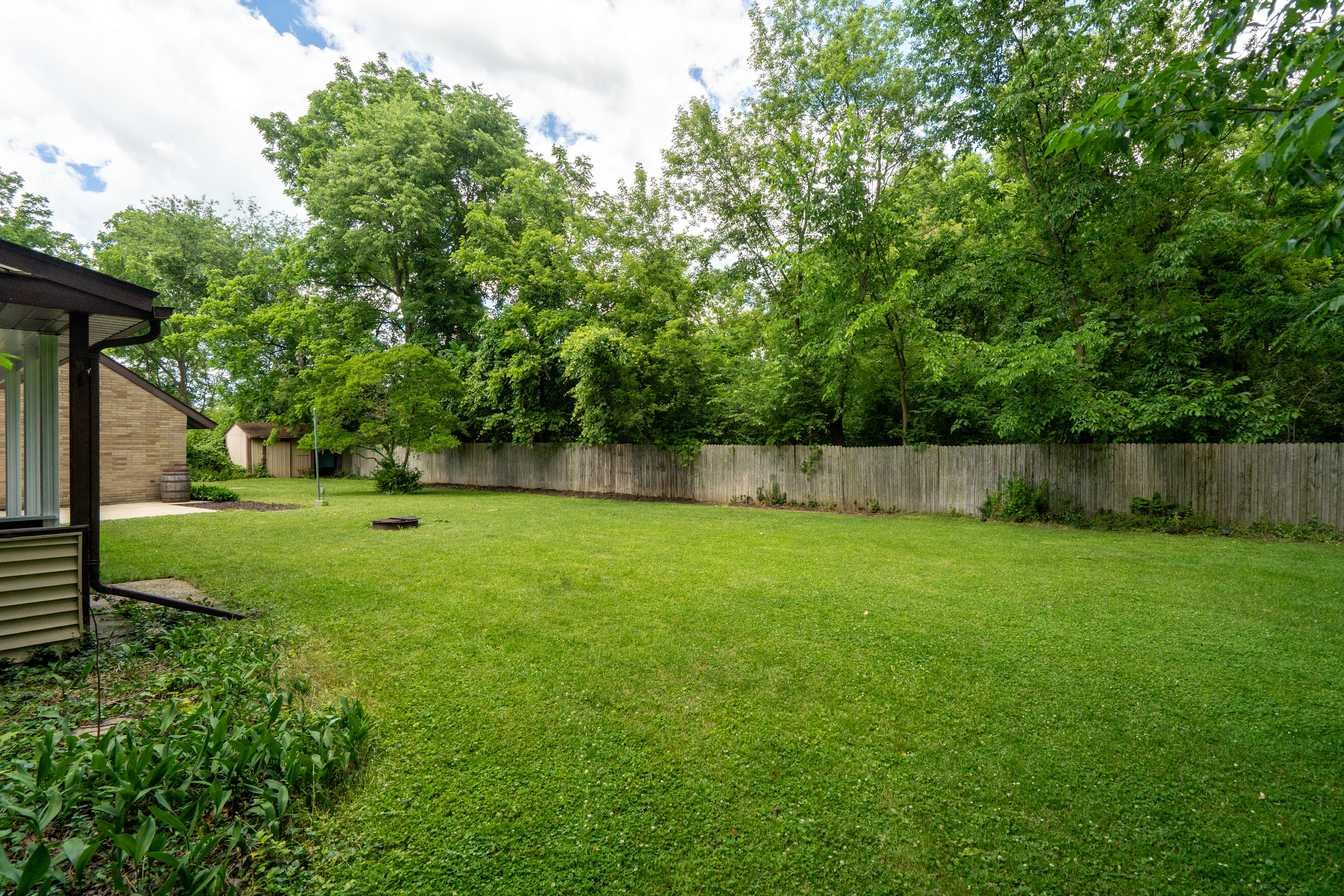 2121 Lakewood Drive Kalamazoo MI 49001