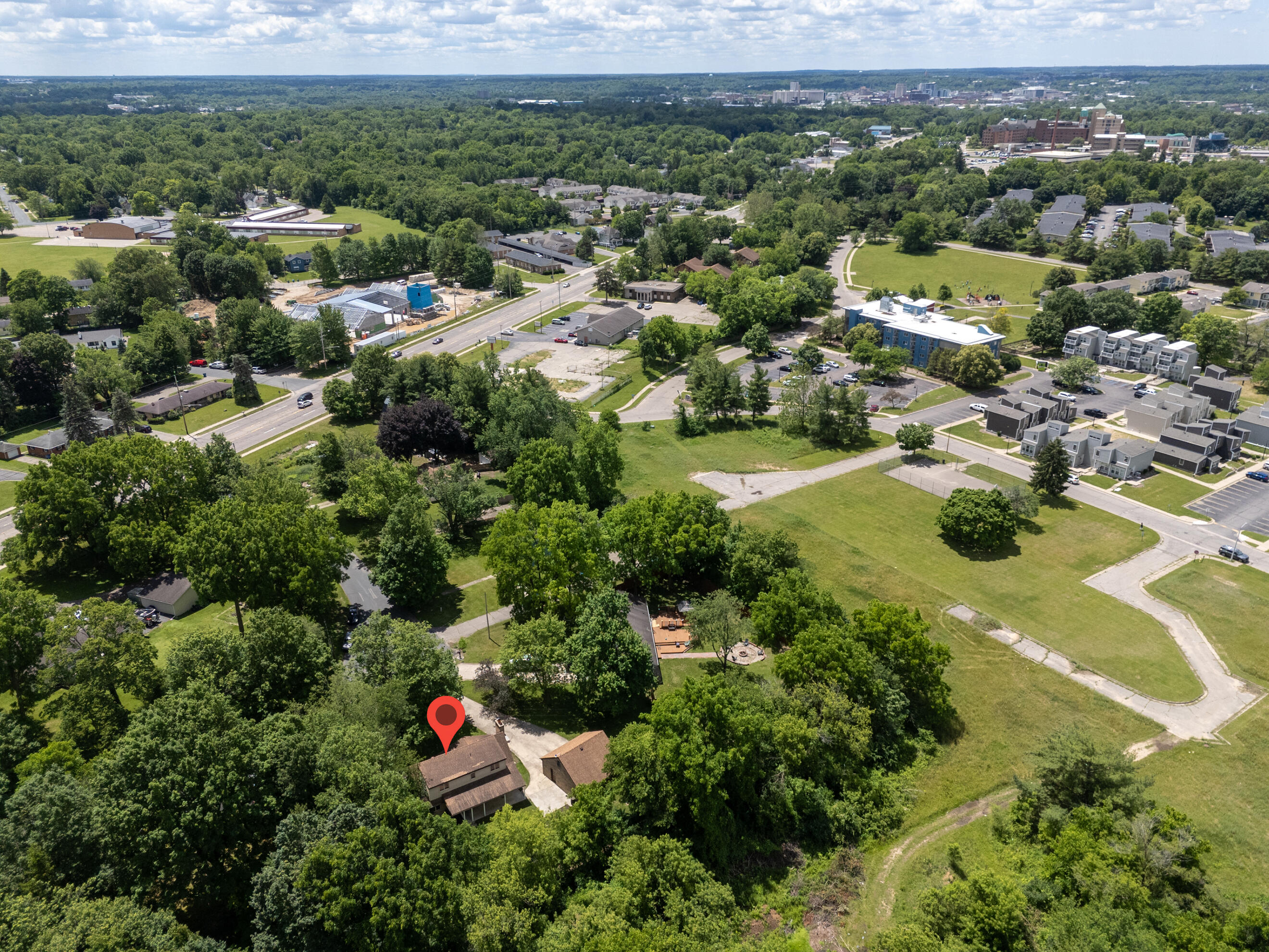 2121 Lakewood Drive Kalamazoo MI 49001
