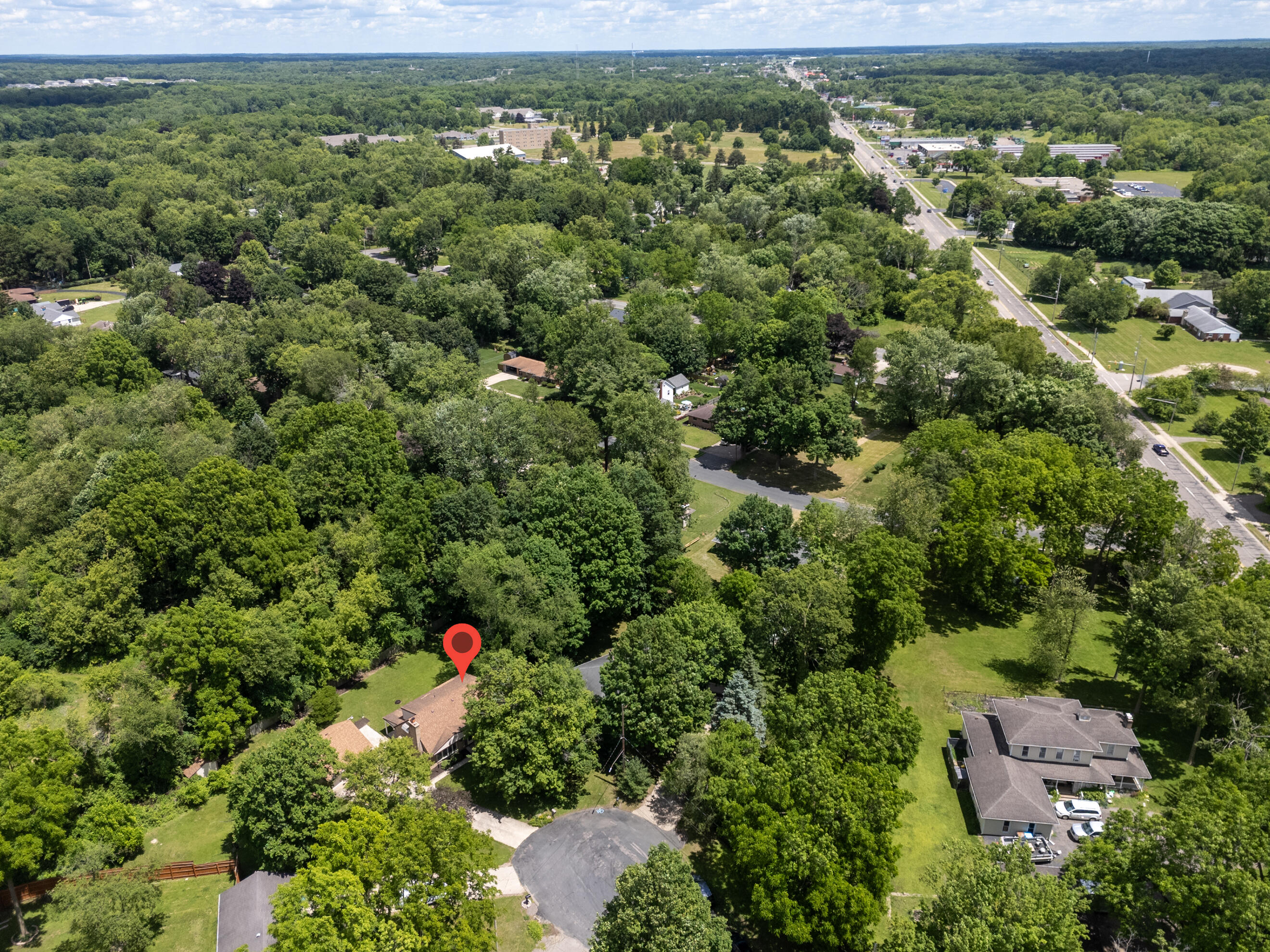 2121 Lakewood Drive Kalamazoo MI 49001