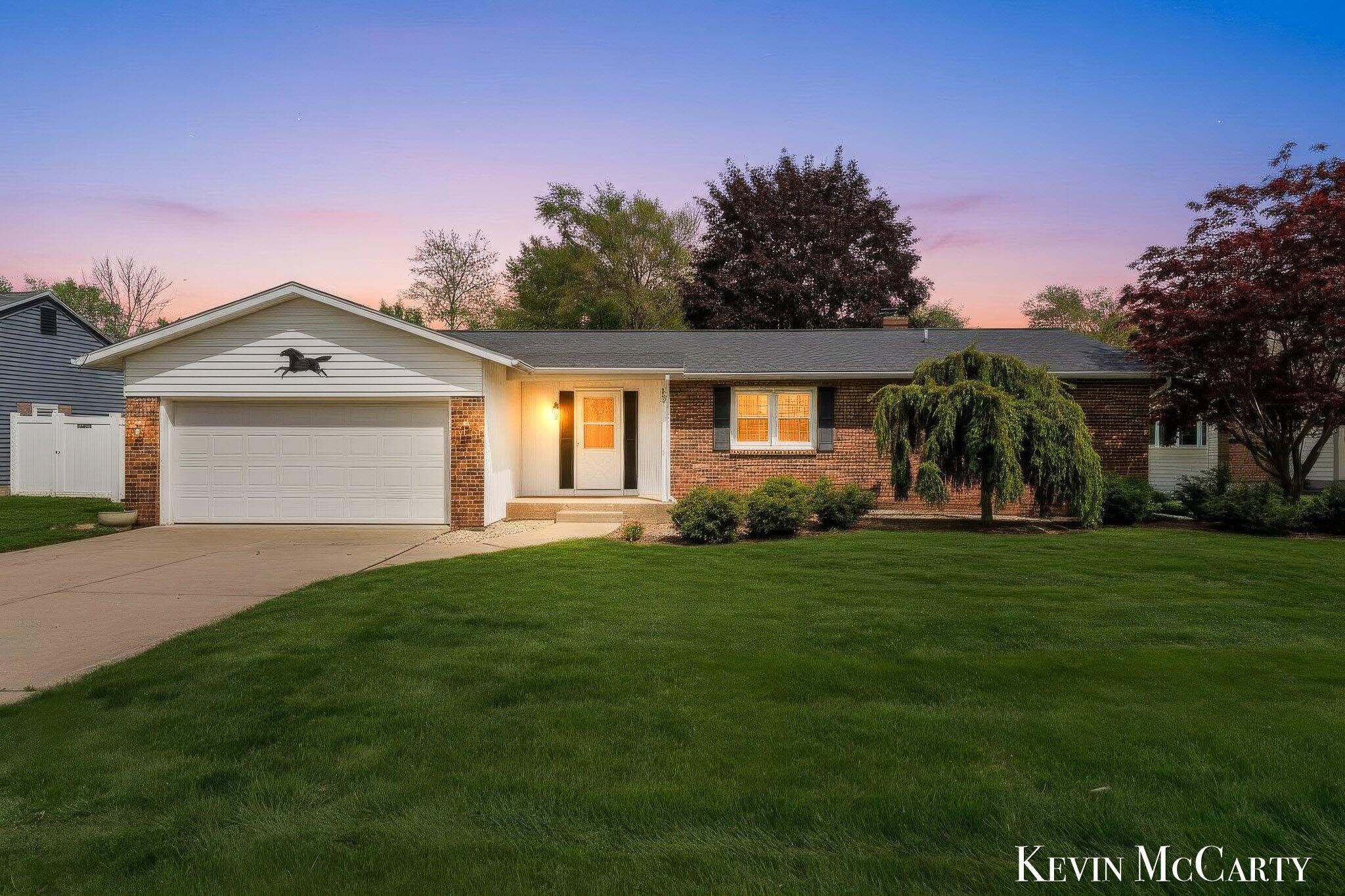 1746 Edgewood Avenue SE Grand Rapids MI 49506