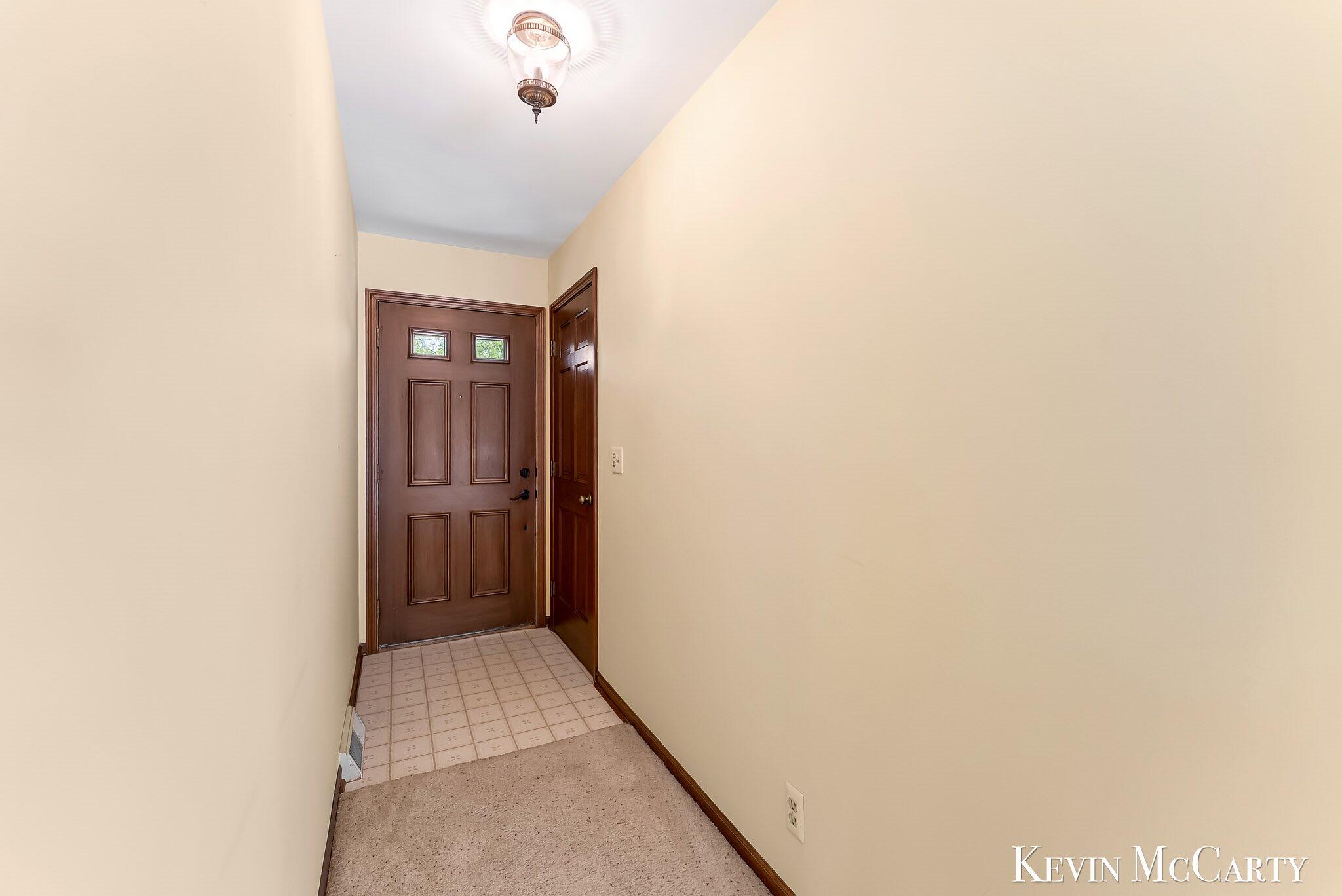 1746 Edgewood Avenue SE Grand Rapids MI 49506