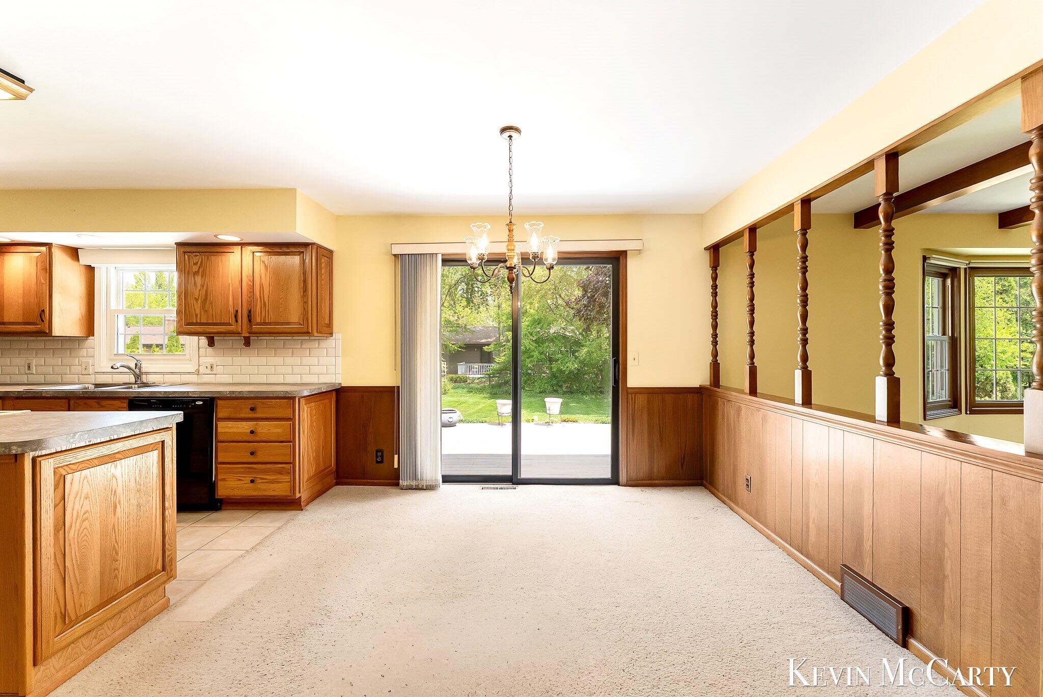 1746 Edgewood Avenue SE Grand Rapids MI 49506