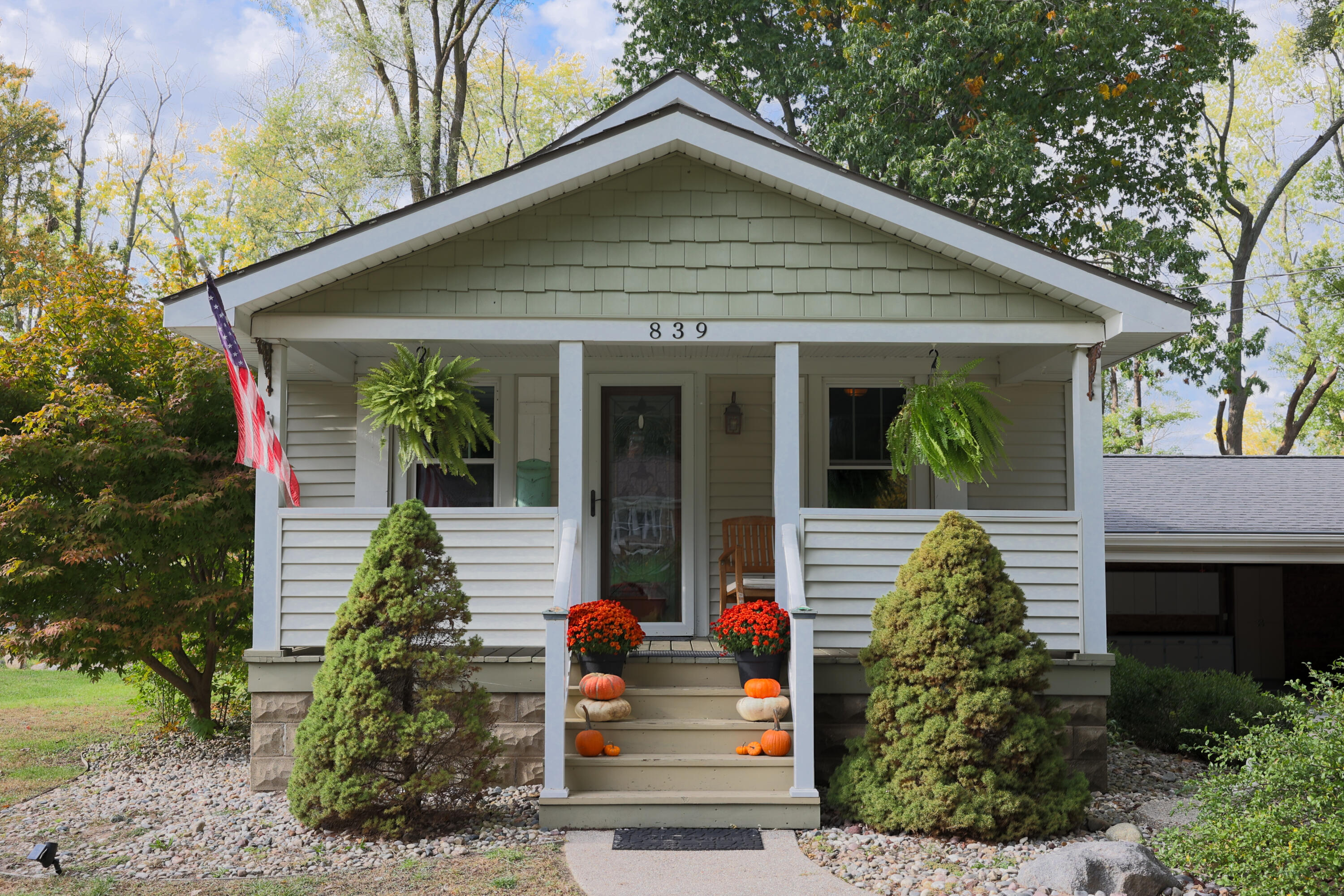 839 Paw Paw Drive Holland MI 49423