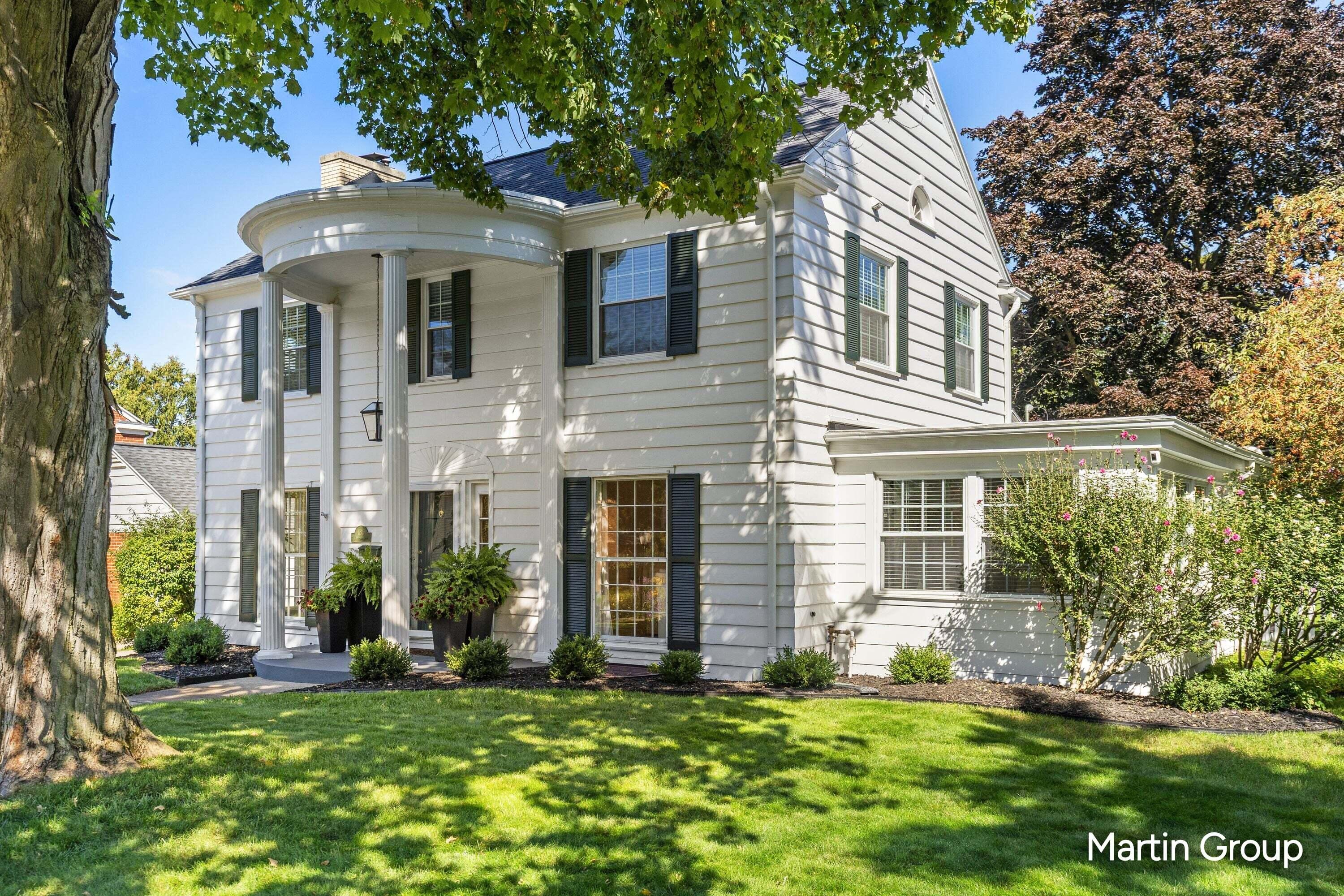 485 Marywood Drive NE Grand Rapids MI 49505